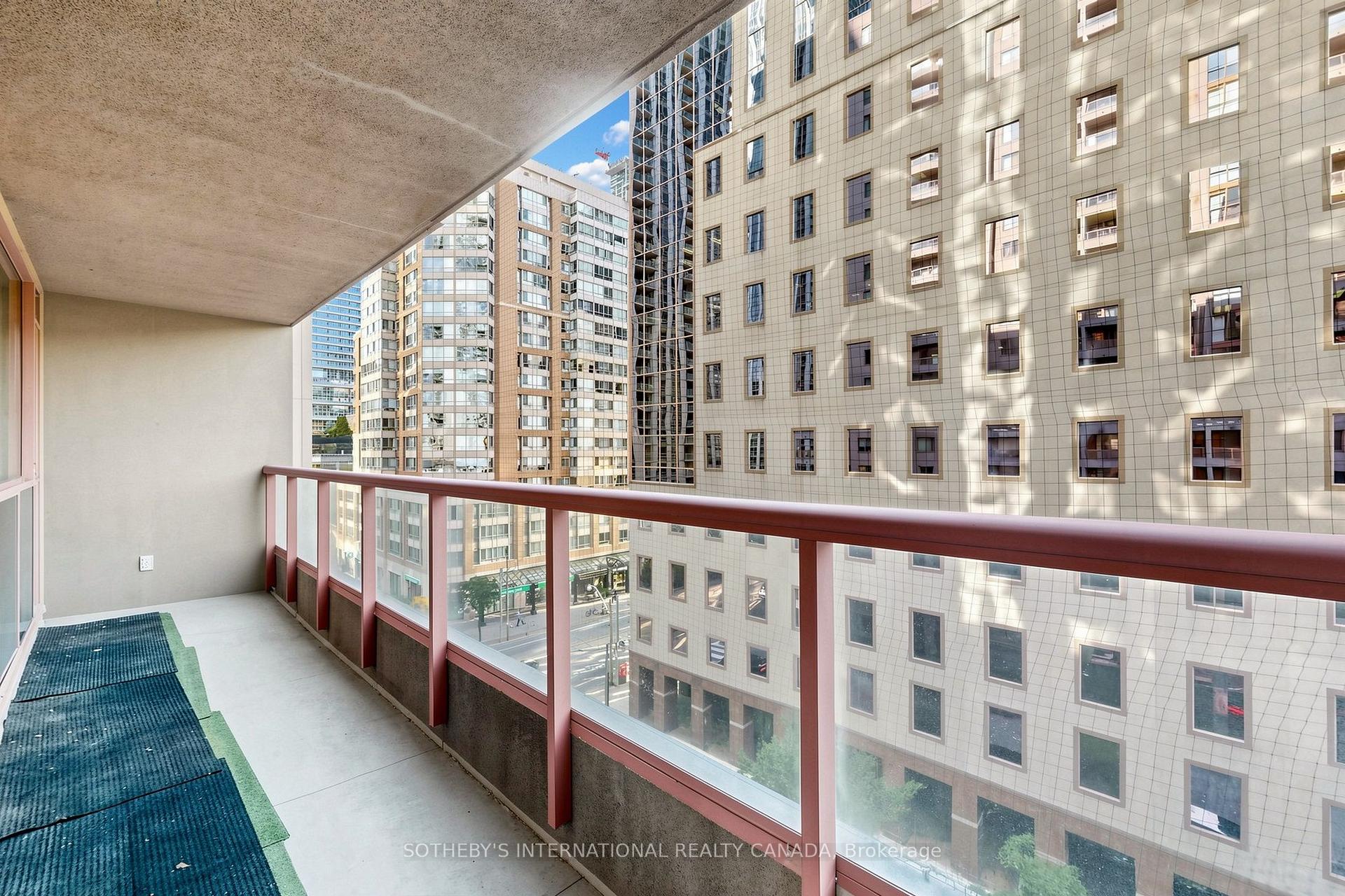 Photo 22 of Unit 502, 736 Bay Street, Toronto, Bay Street Corridor — HOMEH