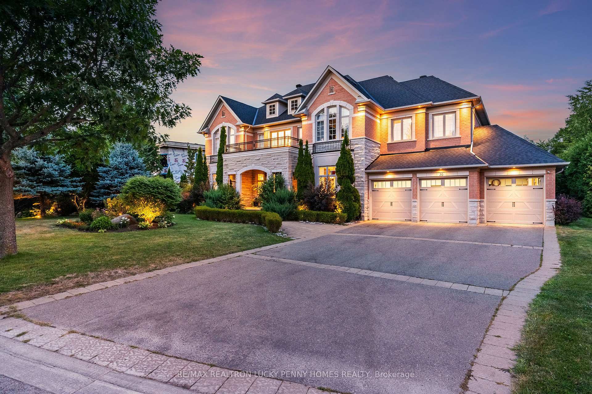 Photo 2 of 30 Bernadotte Drive, Markham, Devil's Elbow — HOMEH