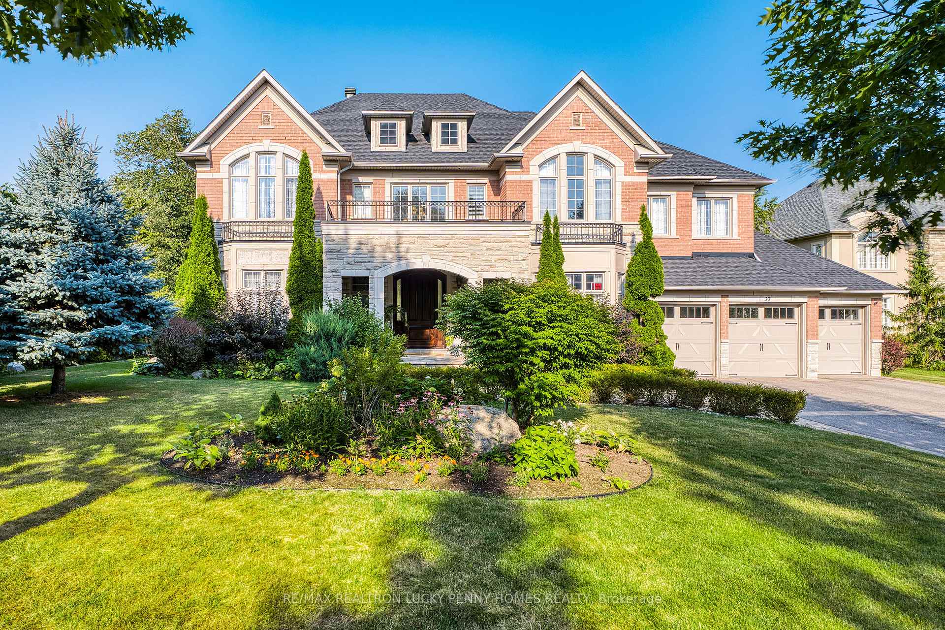 Photo 3 of 30 Bernadotte Drive, Markham, Devil's Elbow — HOMEH