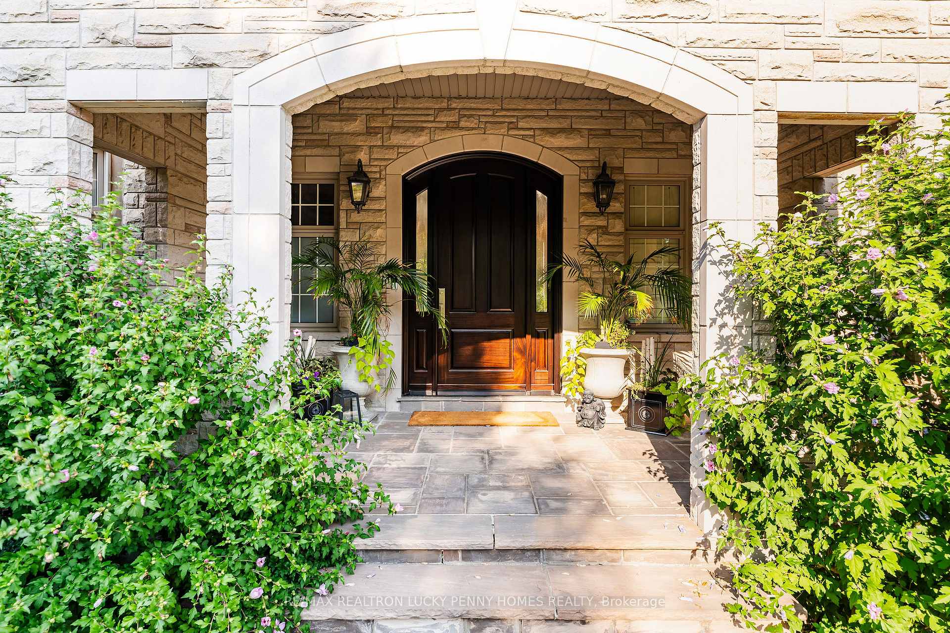 Photo 6 of 30 Bernadotte Drive, Markham, Devil's Elbow — HOMEH