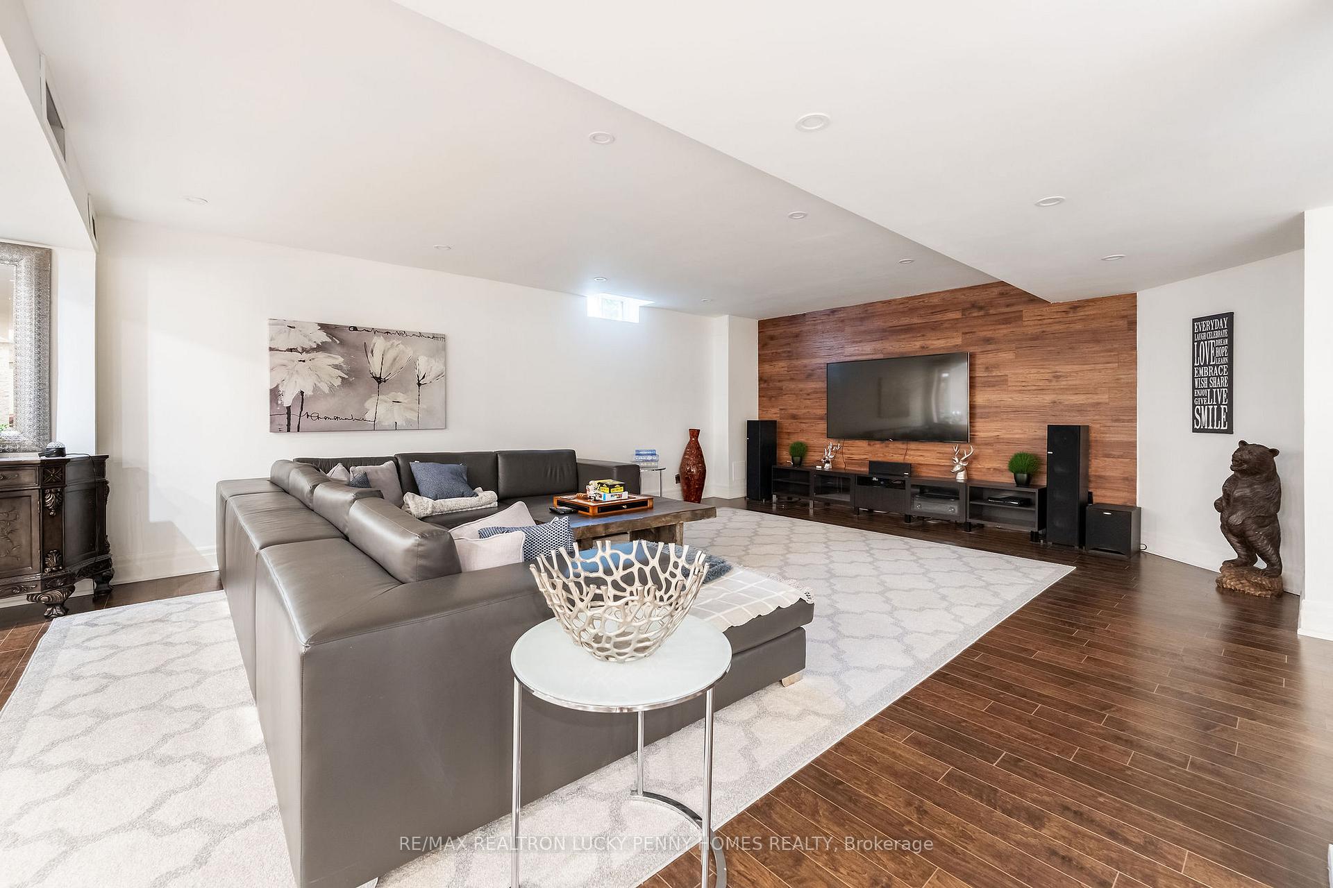 Photo 36 of 30 Bernadotte Drive, Markham, Devil's Elbow — HOMEH