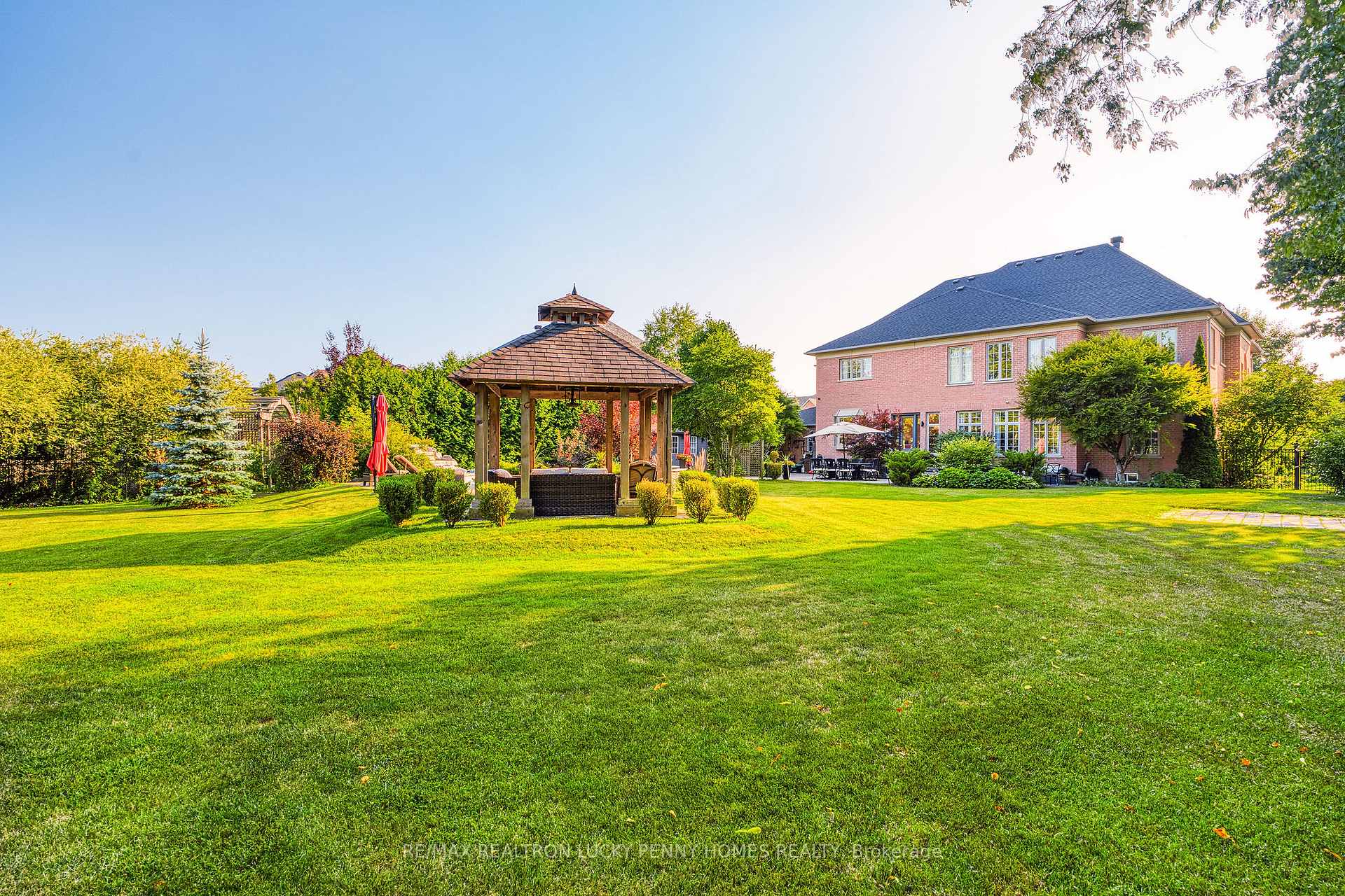 Photo 48 of 30 Bernadotte Drive, Markham, Devil's Elbow — HOMEH