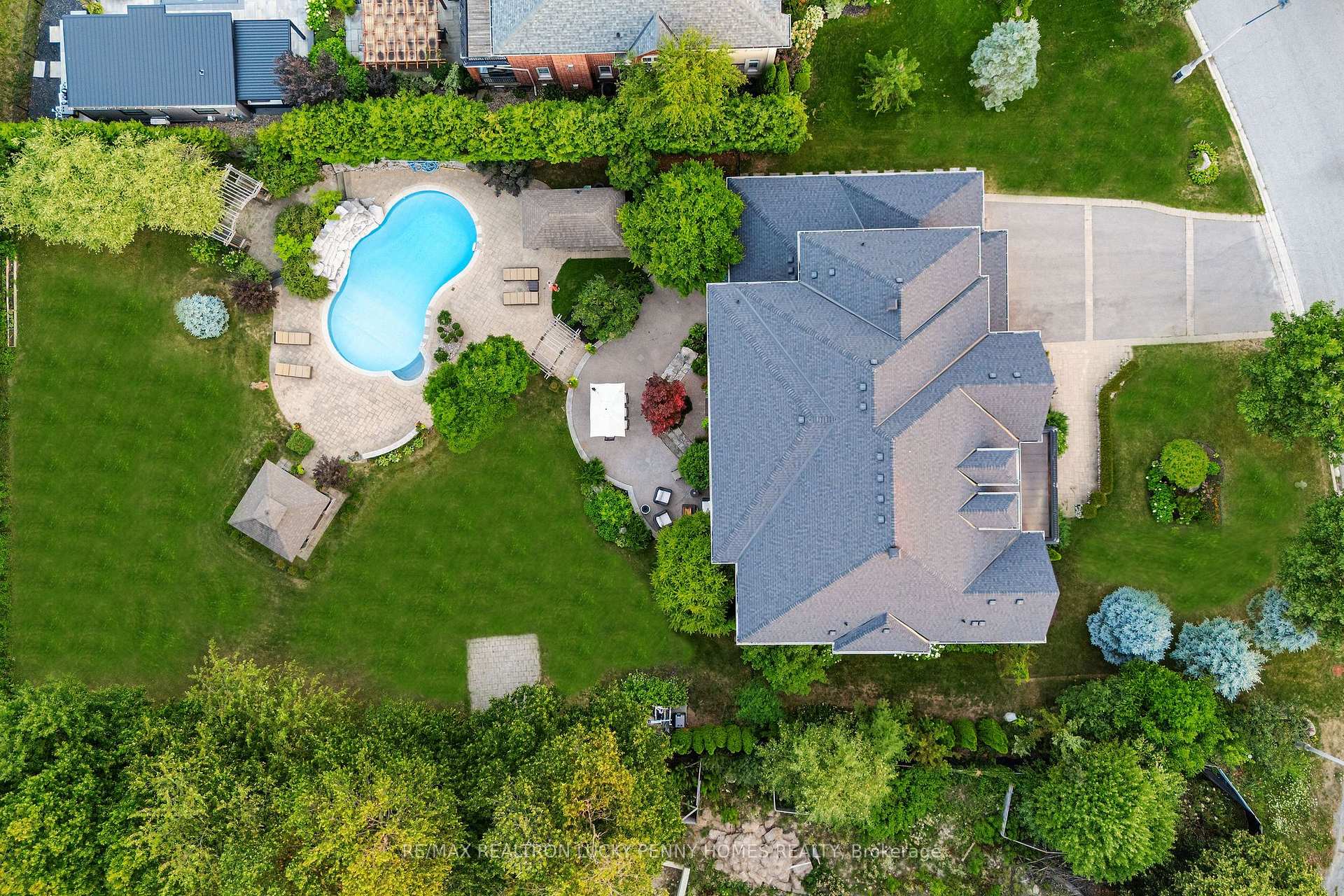 Photo 50 of 30 Bernadotte Drive, Markham, Devil's Elbow — HOMEH