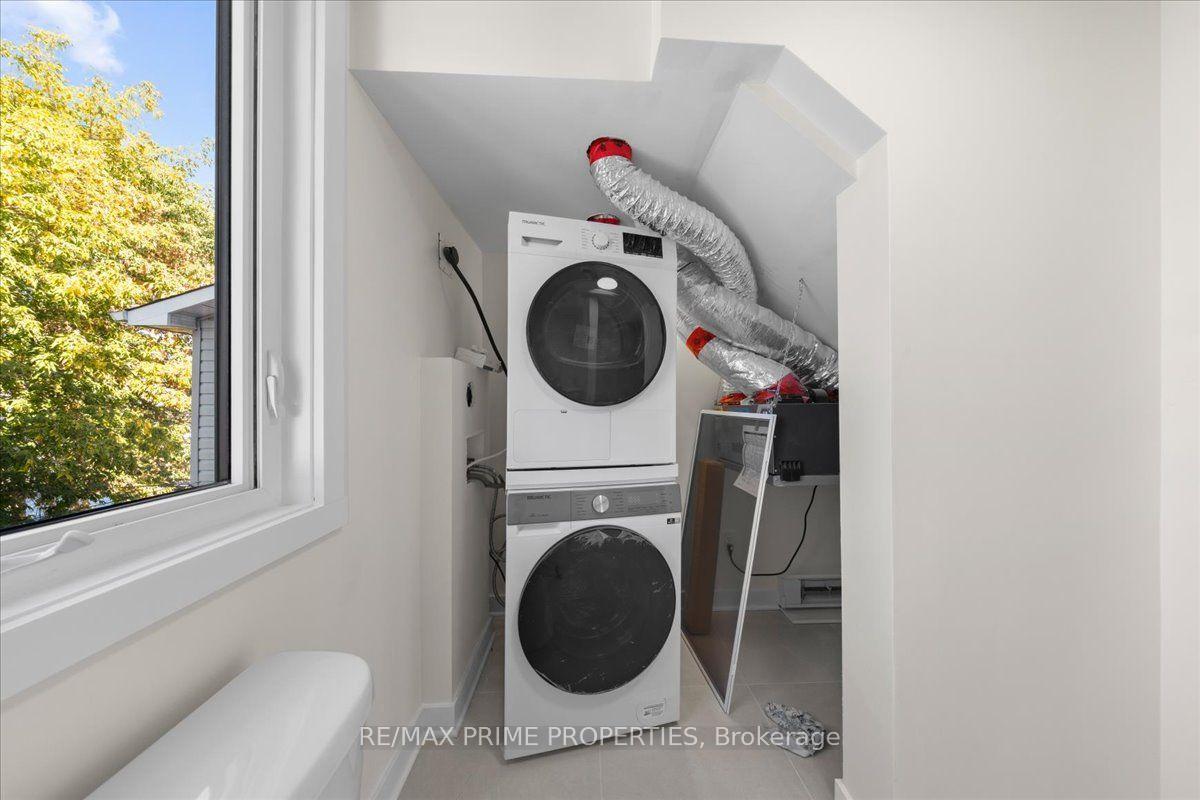 Photo 10 of 207 Carillon Street, Ottawa, Vanier — HOMEH
