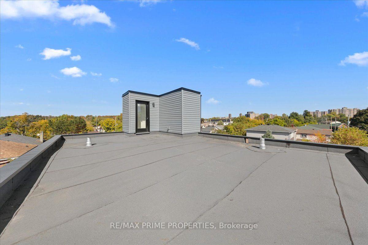 Photo 14 of 207 Carillon Street, Ottawa, Vanier — HOMEH