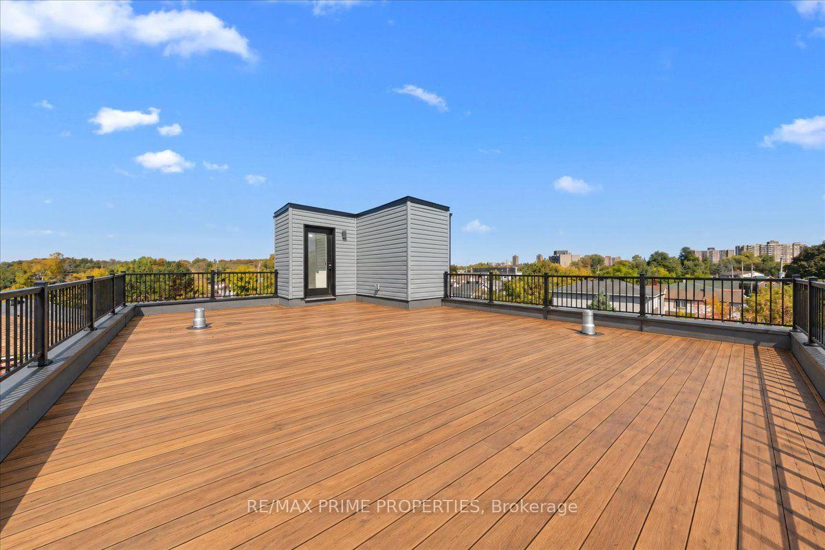 Photo 15 of 207 Carillon Street, Ottawa, Vanier — HOMEH