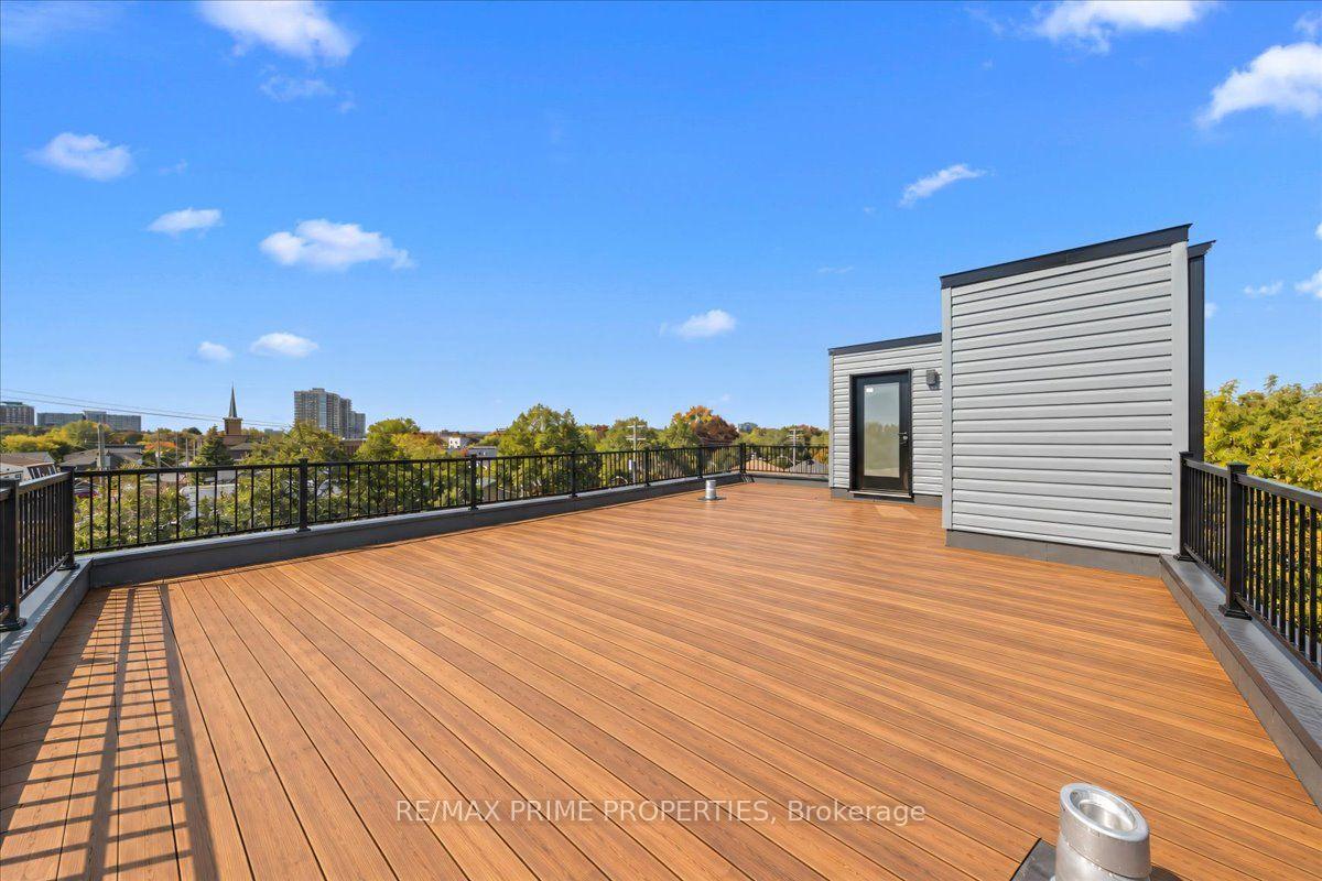 Photo 17 of 207 Carillon Street, Ottawa, Vanier — HOMEH