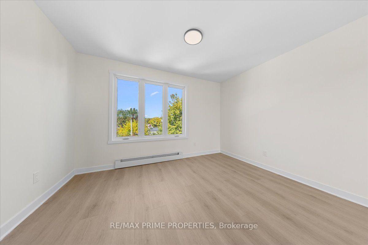 Photo 19 of 207 Carillon Street, Ottawa, Vanier — HOMEH