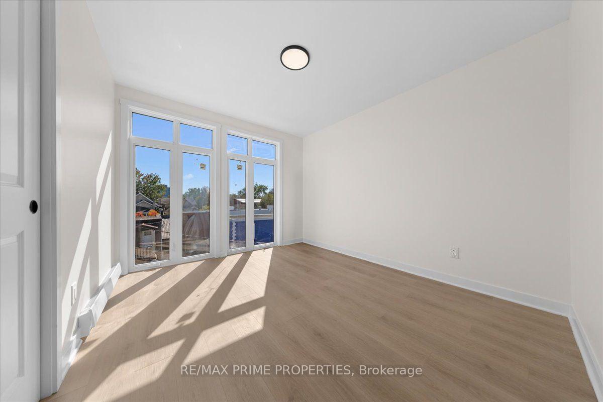Photo 21 of 207 Carillon Street, Ottawa, Vanier — HOMEH