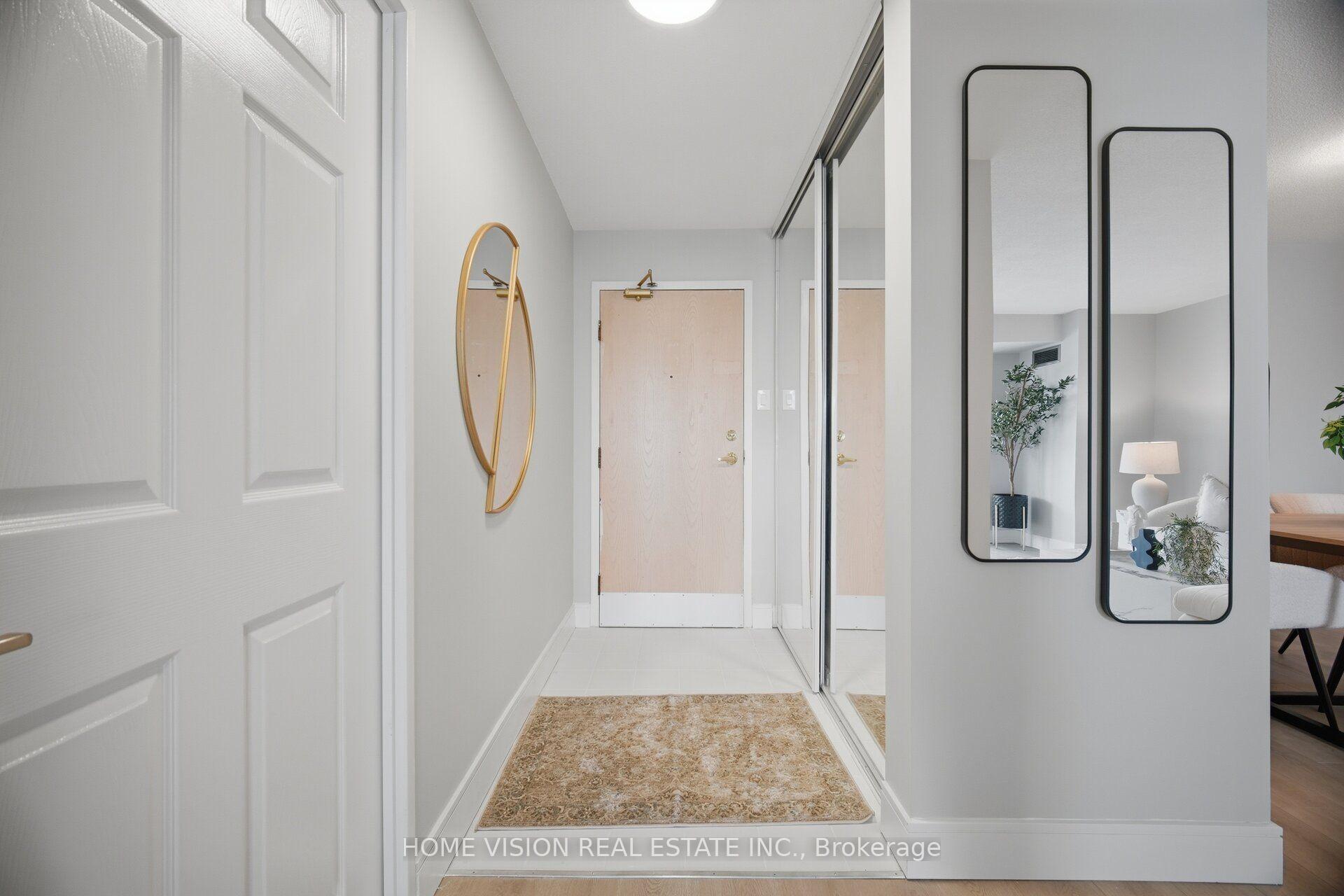 Photo 2 of Unit 1407, 400 Webb Drive S, Mississauga, City Centre — HOMEH