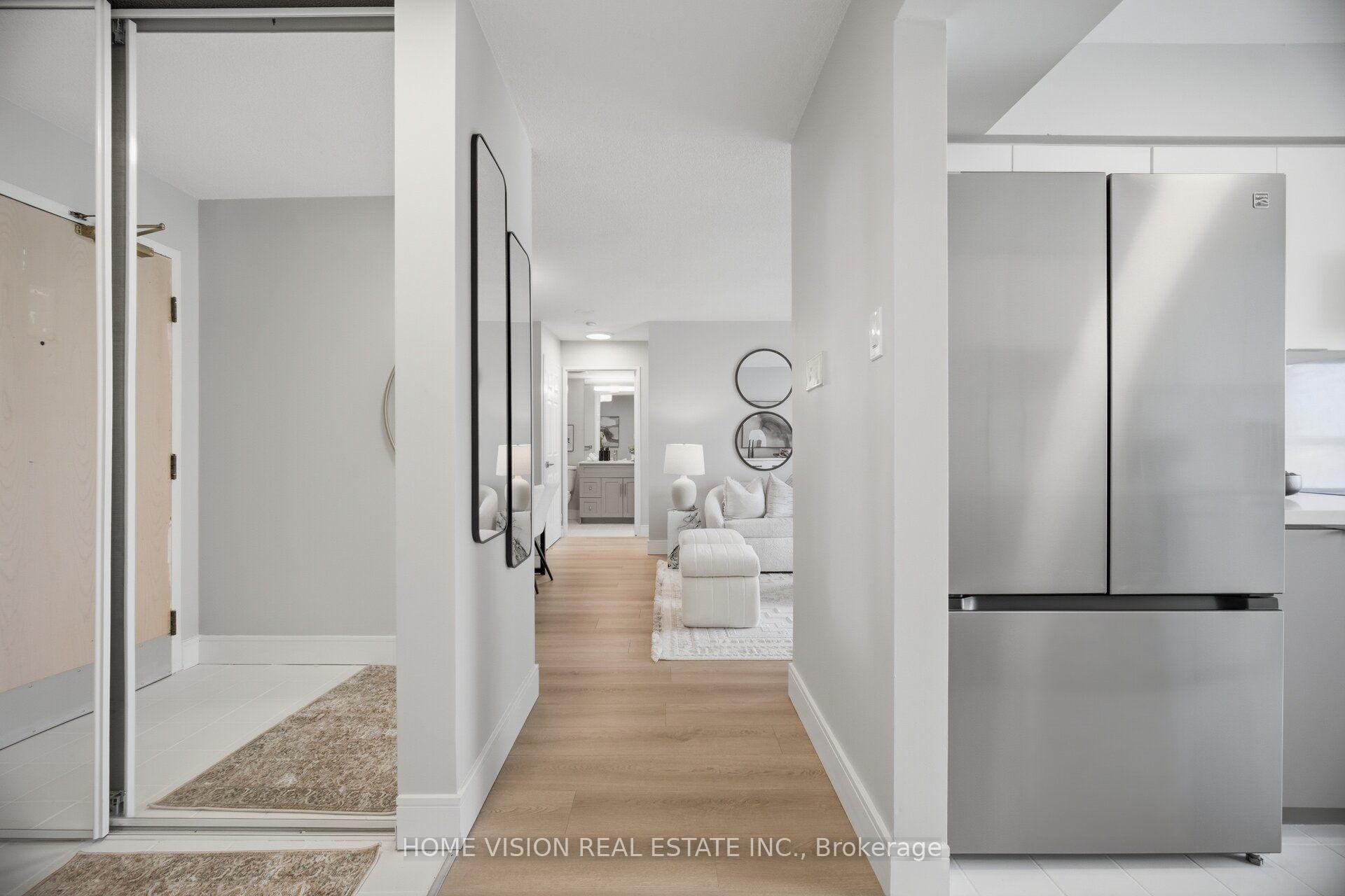 Photo 3 of Unit 1407, 400 Webb Drive S, Mississauga, City Centre — HOMEH