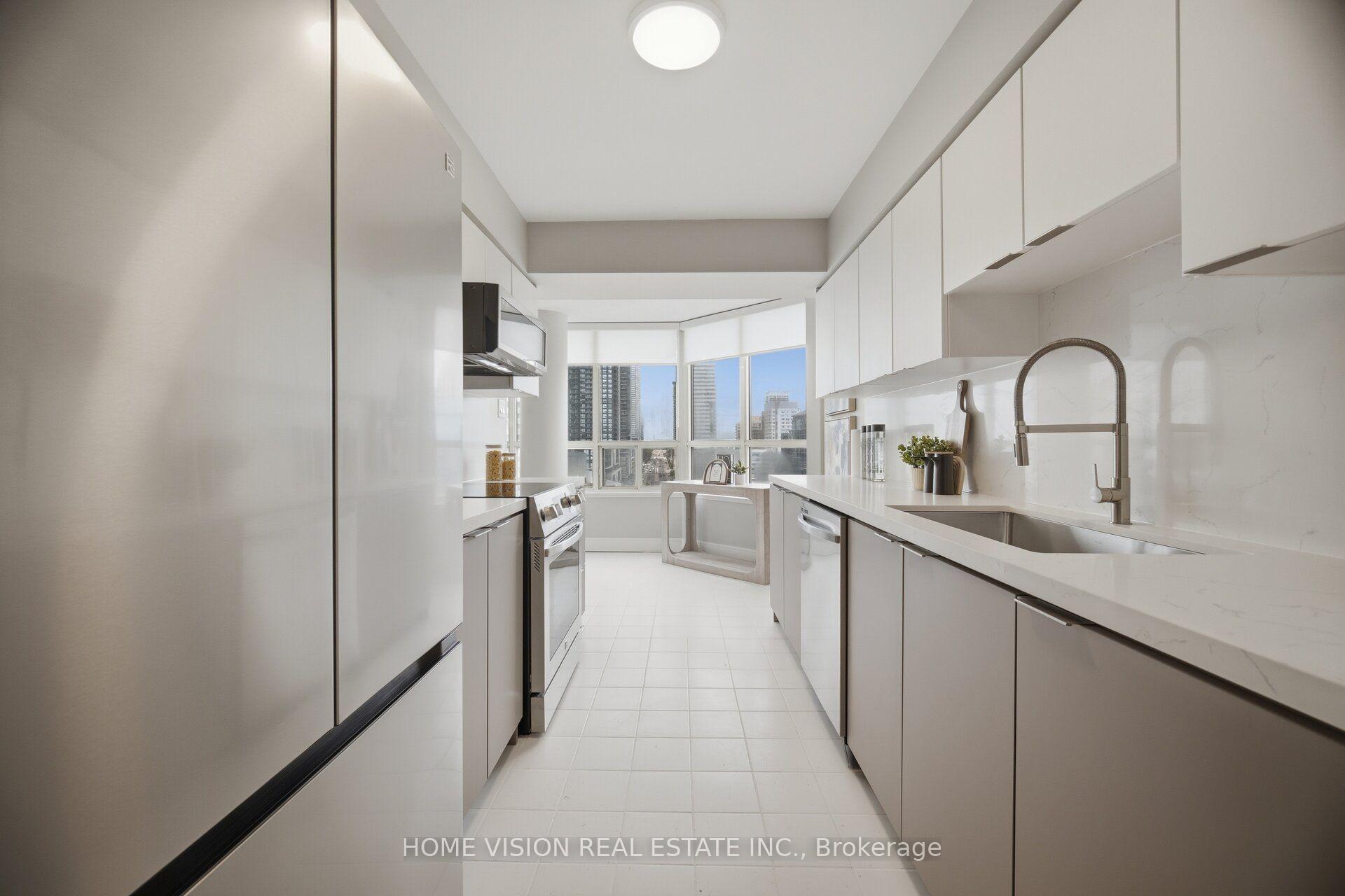 Photo 16 of Unit 1407, 400 Webb Drive S, Mississauga, City Centre — HOMEH