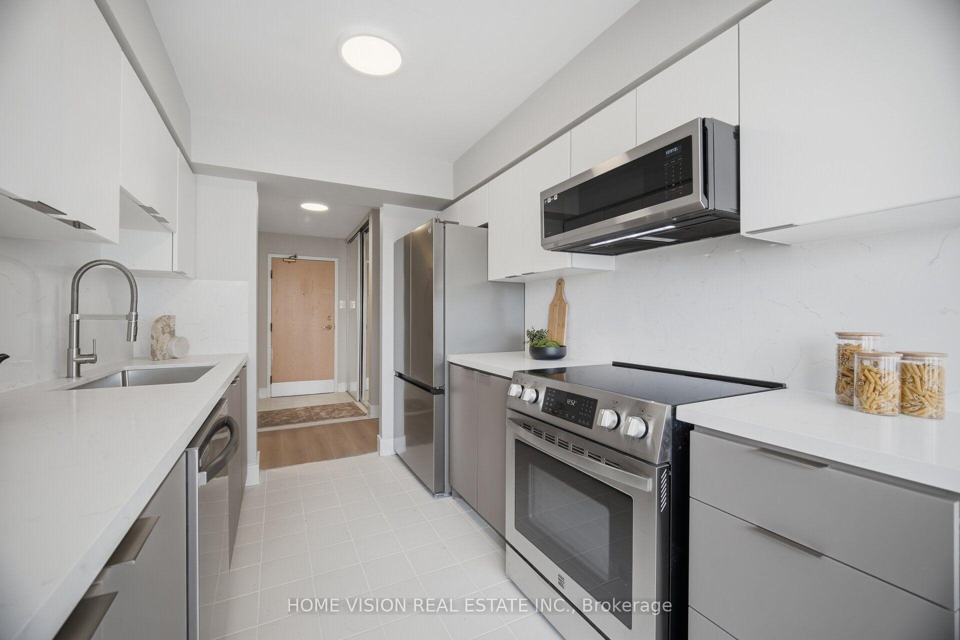 Photo 18 of Unit 1407, 400 Webb Drive S, Mississauga, City Centre — HOMEH