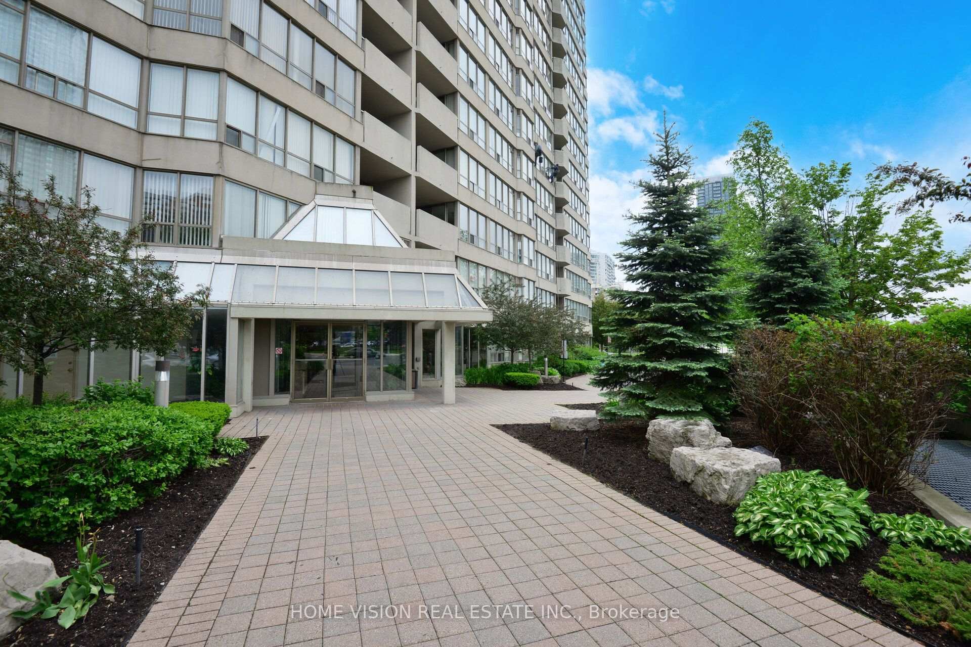 Photo 45 of Unit 1407, 400 Webb Drive S, Mississauga, City Centre — HOMEH