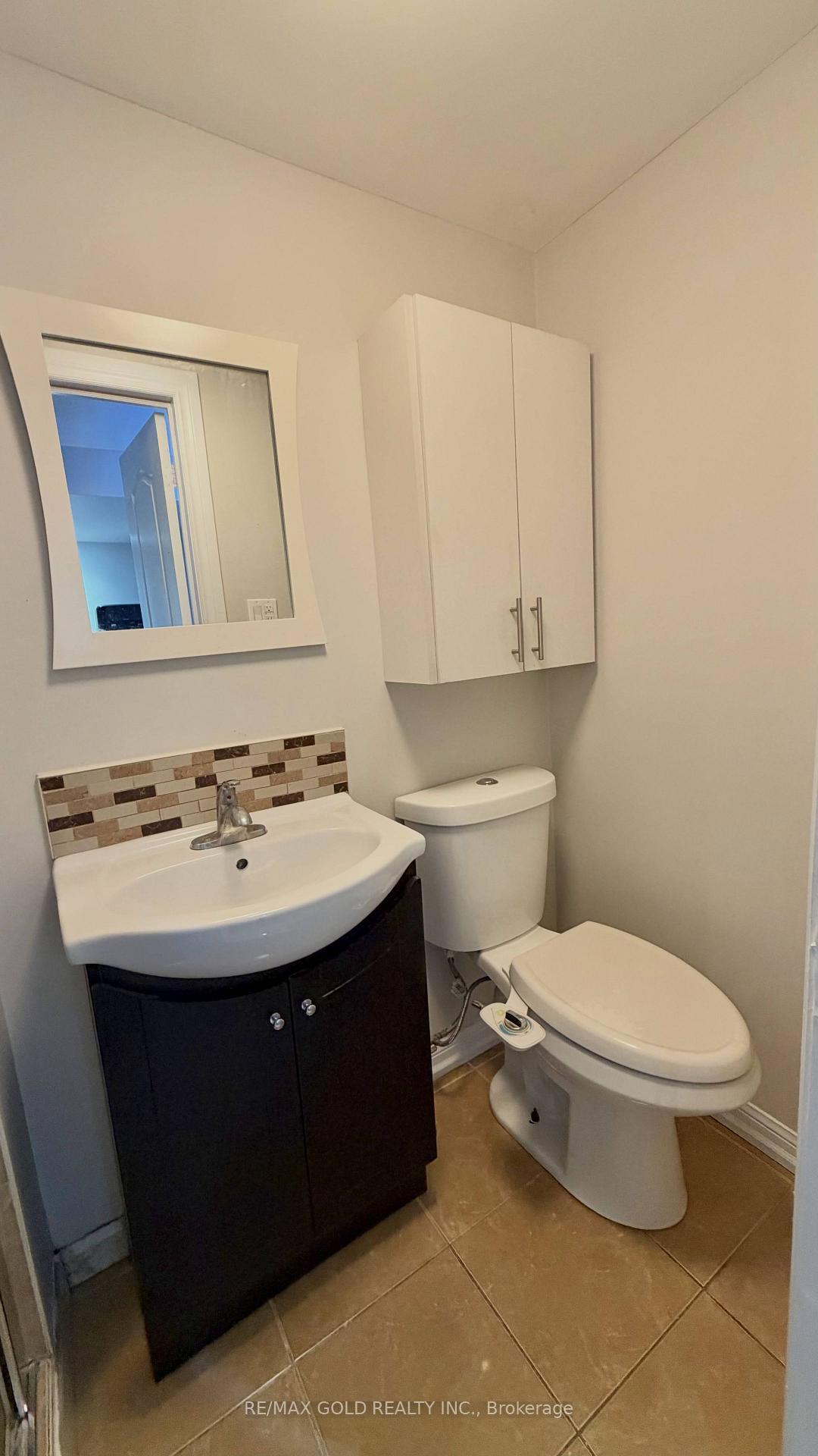 Photo 13 of 244 Brisdale Drive, Brampton, Fletcher's Meadow — HOMEH