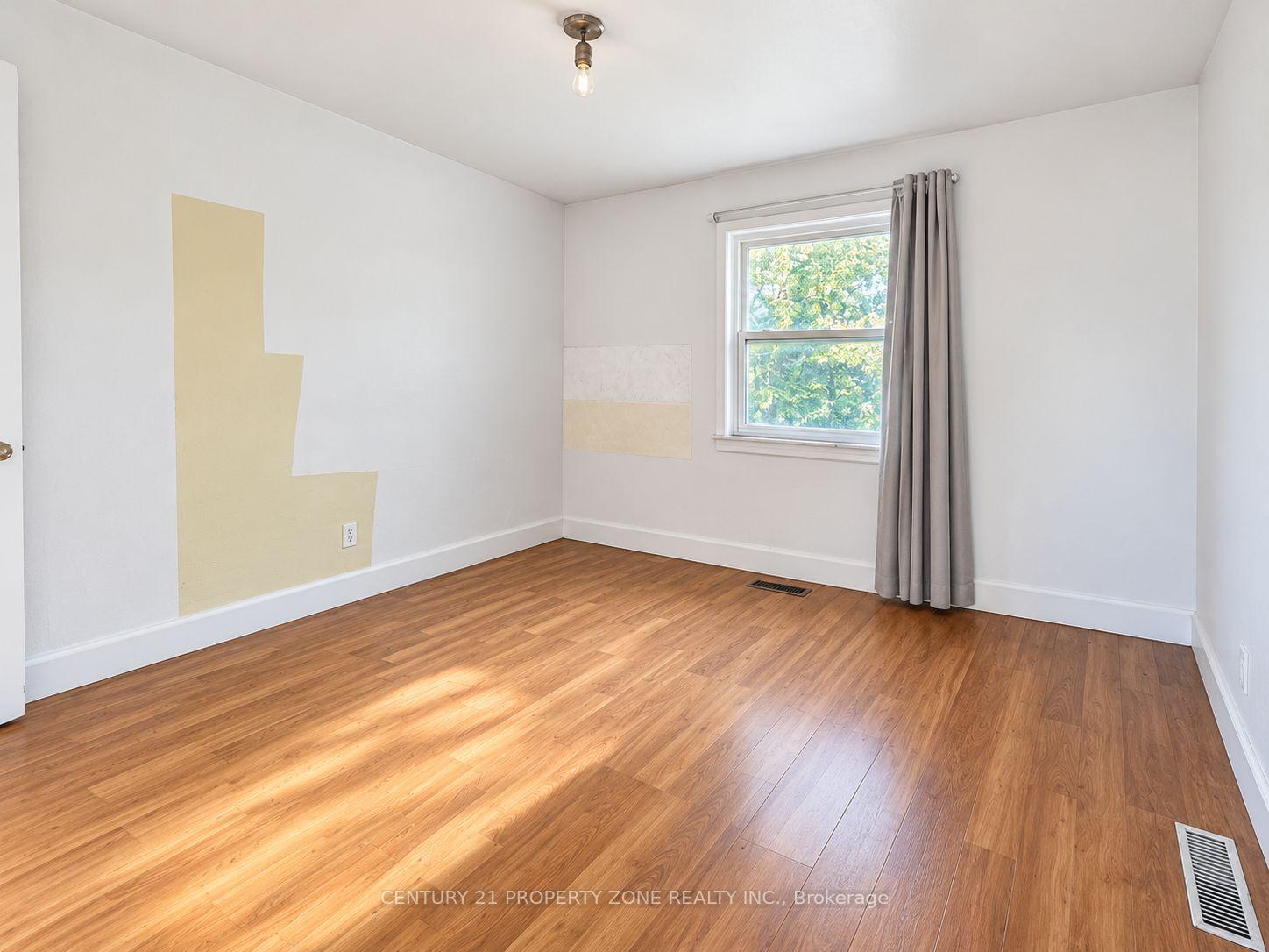 Photo 3 of 444 Drew Street, Oshawa, Central — HOMEH