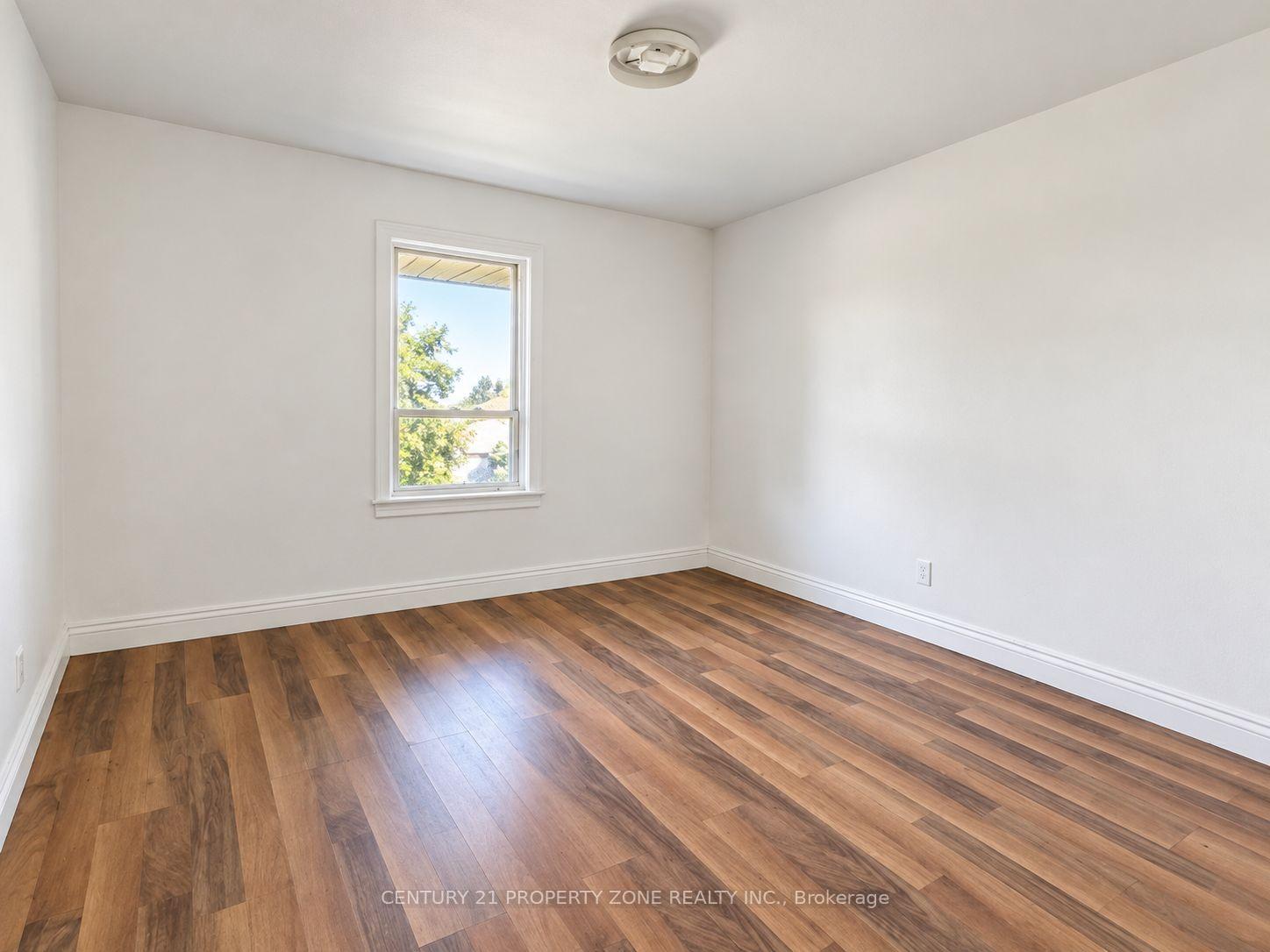 Photo 5 of 444 Drew Street, Oshawa, Central — HOMEH