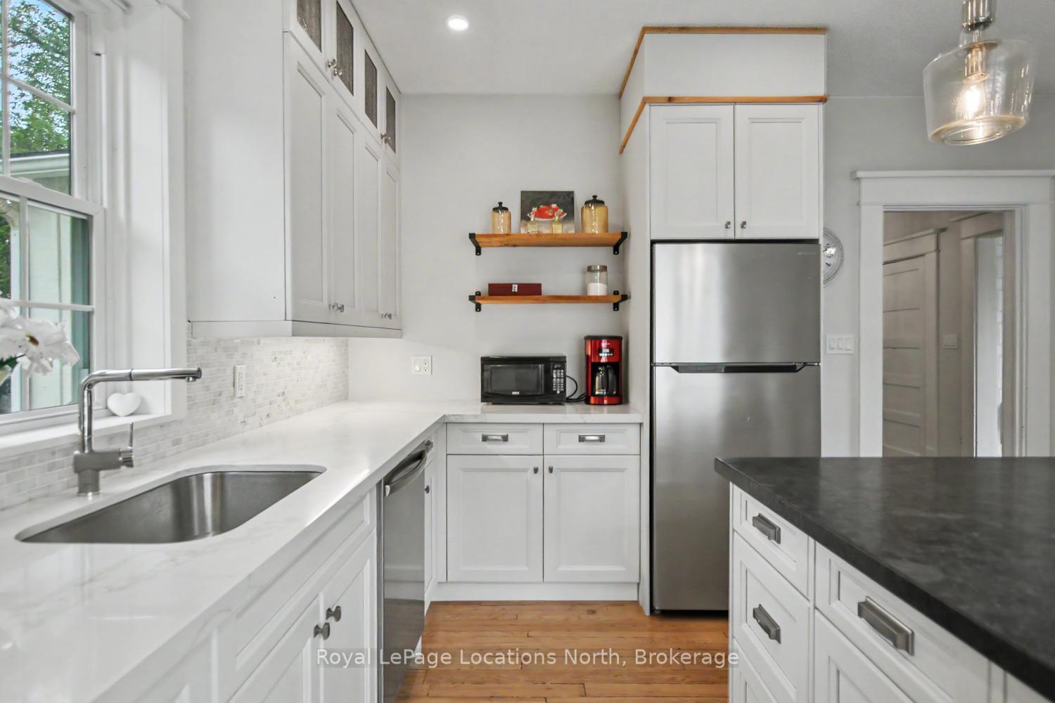 Photo 10 of 135 Marshall Street E, Meaford — HOMEH