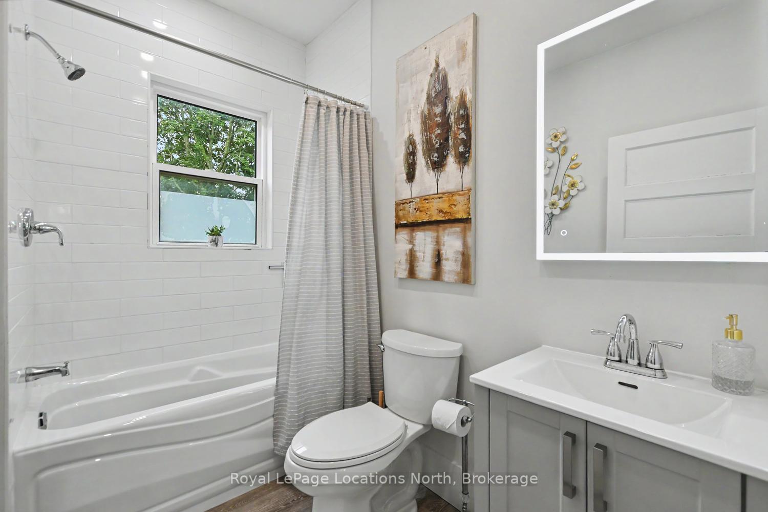 Photo 23 of 135 Marshall Street E, Meaford — HOMEH