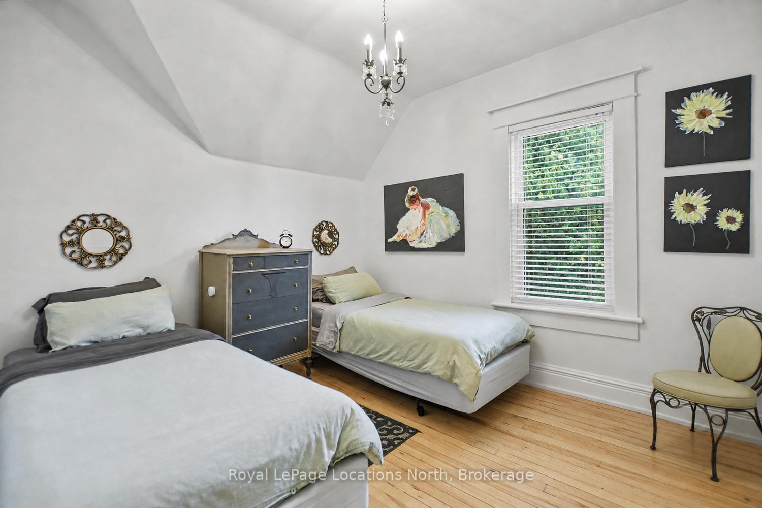 Photo 24 of 135 Marshall Street E, Meaford — HOMEH