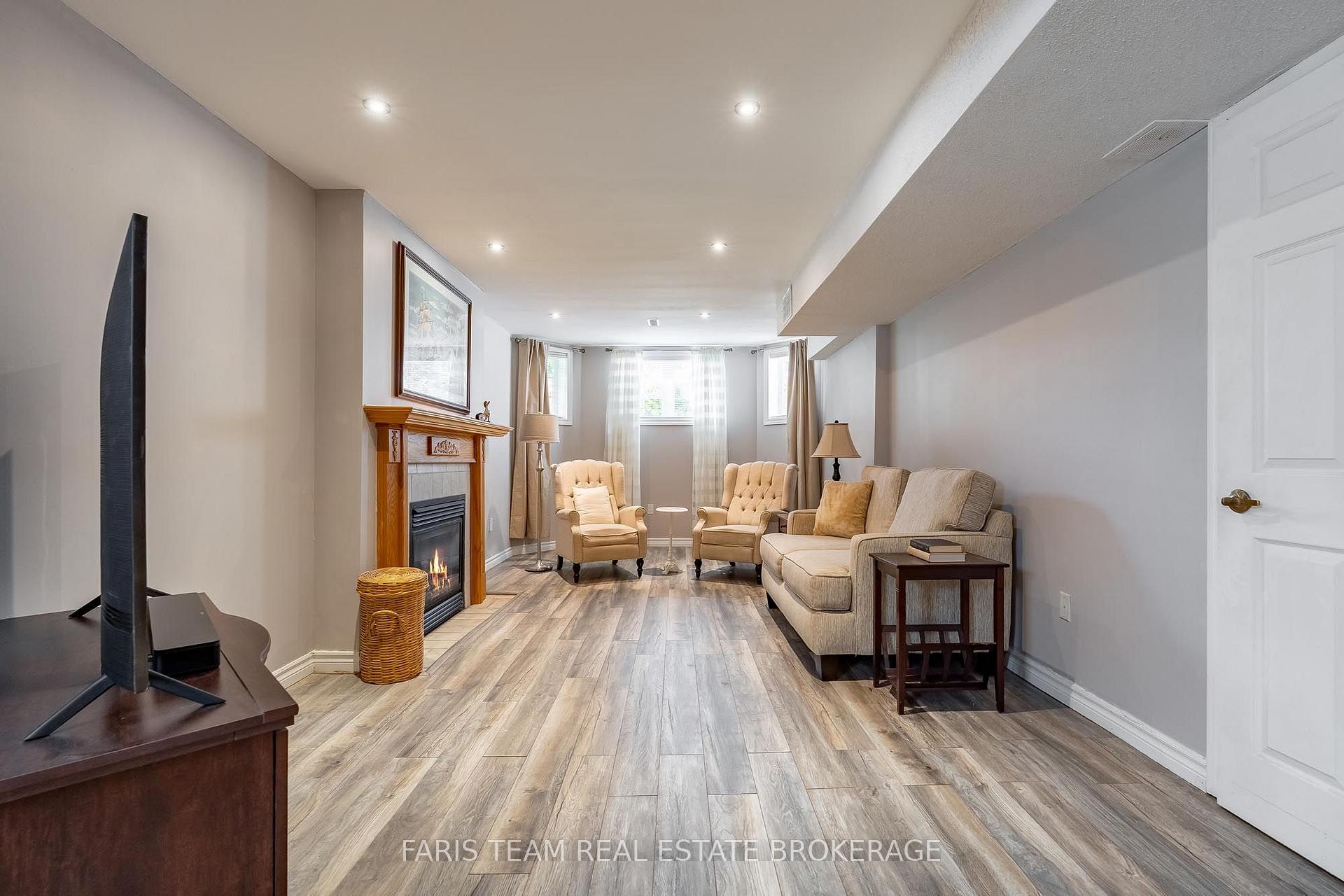 Photo 13 of 59 Carter Crescent, Orillia — HOMEH