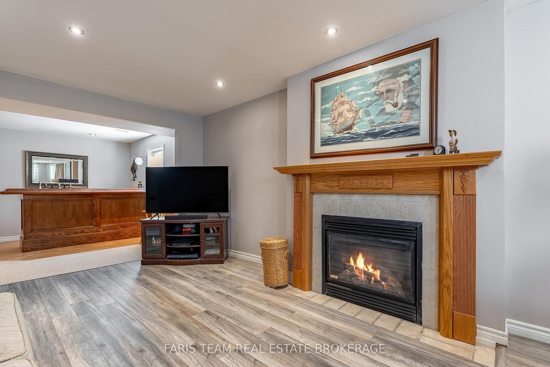 Photo 14 of 59 Carter Crescent, Orillia — HOMEH