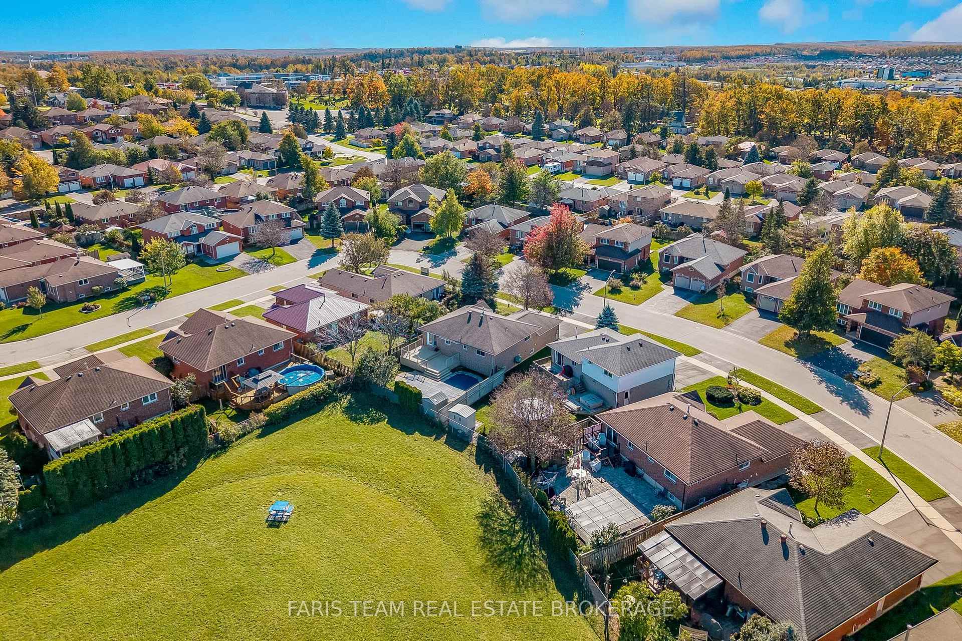 Photo 22 of 59 Carter Crescent, Orillia — HOMEH
