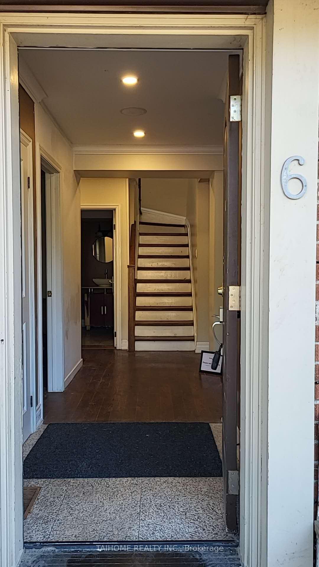 Photo 4 of 6 Vonda Avenue, North York, Willowdale East — HOMEH