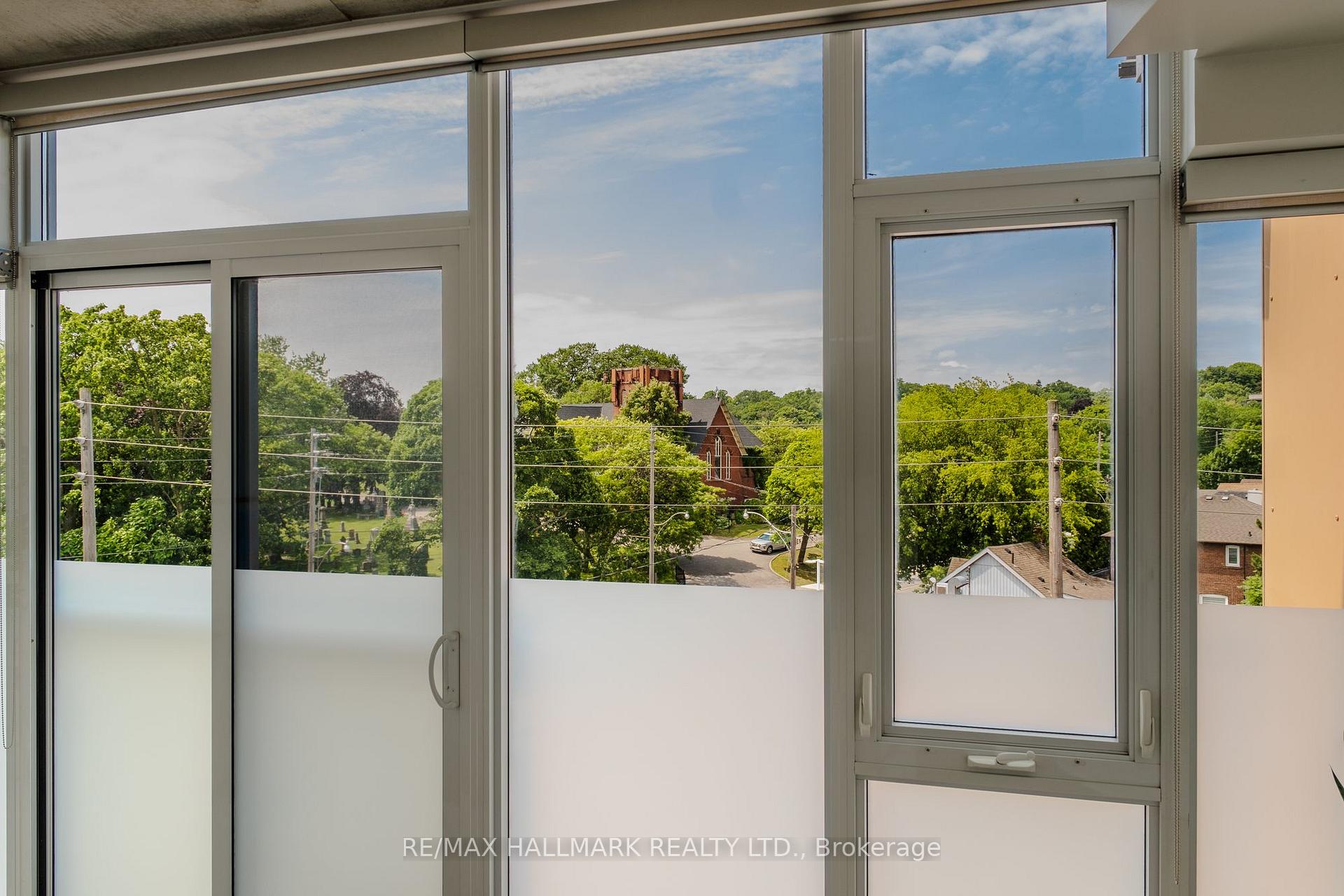 Photo 3 of Unit 404, 60 Haslett Avenue, Toronto, The Beaches — HOMEH