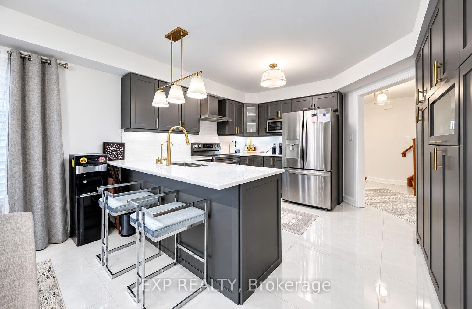 Photo 12 of 79 Riehm Street, Kitchener, Laurentian Hills/Country Hills W — HOMEH