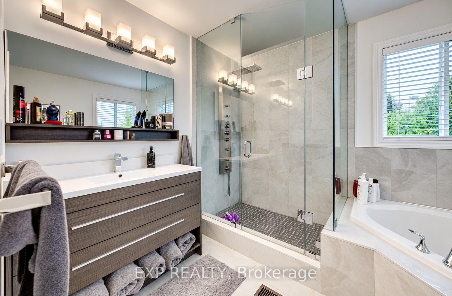 Photo 27 of 79 Riehm Street, Kitchener, Laurentian Hills/Country Hills W — HOMEH