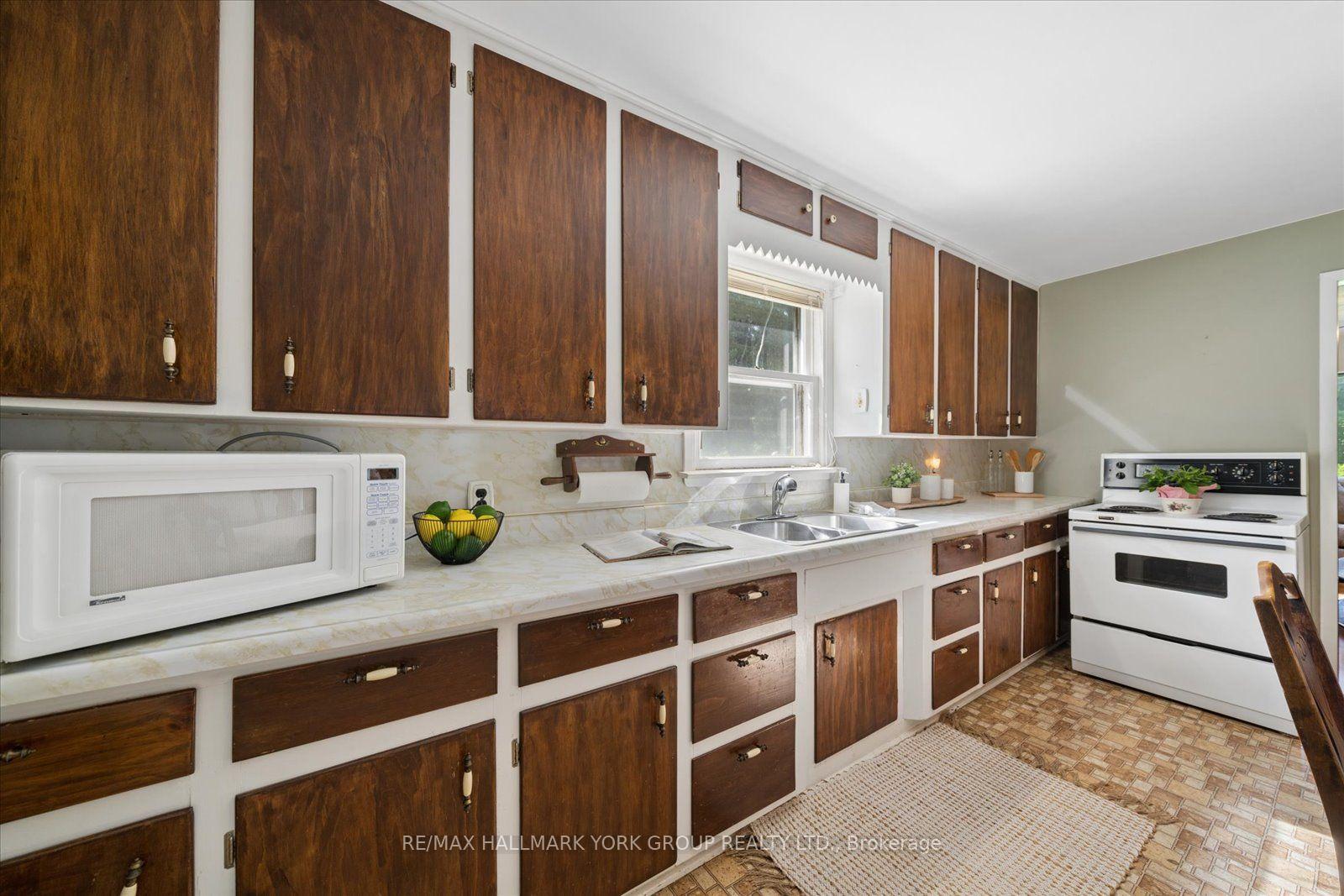 Photo 8 of 432 Catering Road, Georgina, Sutton & Jackson's Point — HOMEH