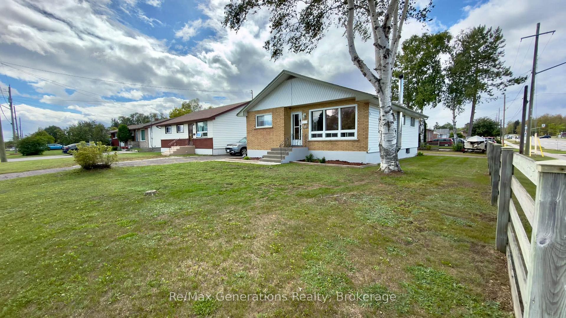 Photo 2 of 177 Matthews Street, Thunder Bay, Shuniah — HOMEH
