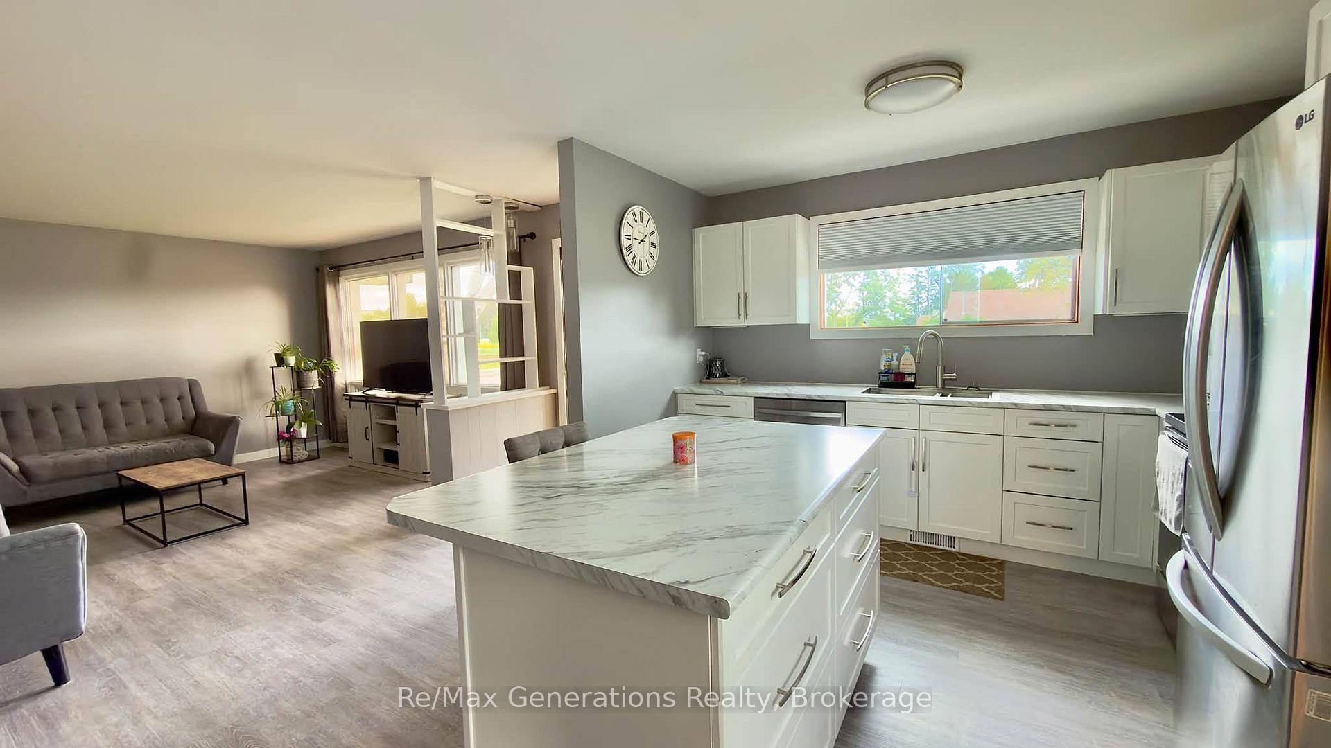 Photo 6 of 177 Matthews Street, Thunder Bay, Shuniah — HOMEH