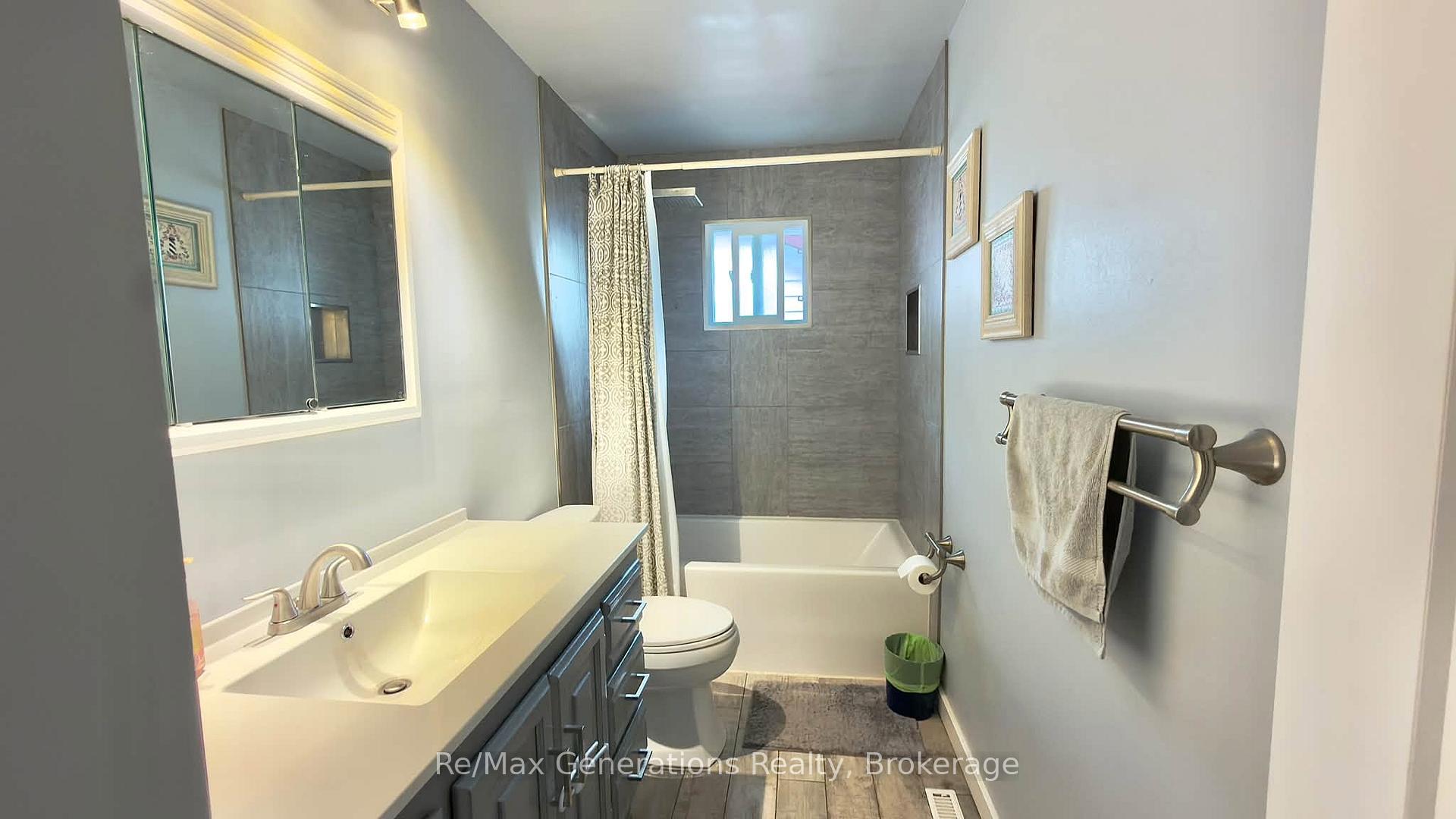 Photo 12 of 177 Matthews Street, Thunder Bay, Shuniah — HOMEH
