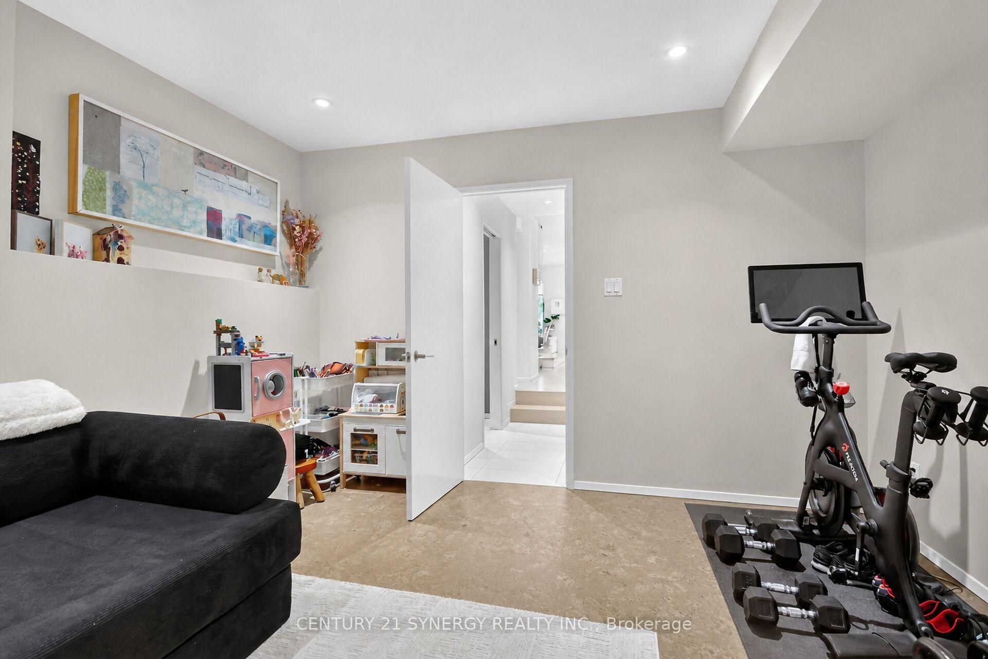 Photo 12 of 24 Stonehurst Avenue, Ottawa, Mechanicsville — HOMEH