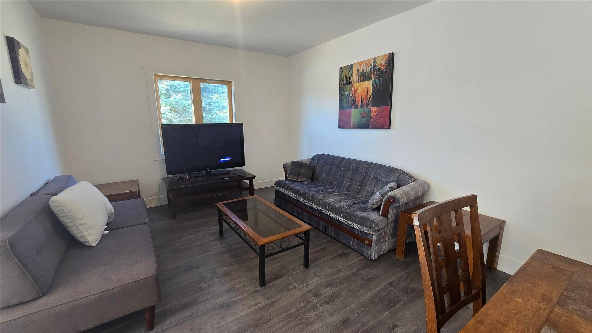 Photo 5 of 404 John Street, Sault Ste Marie, Ward 4 — HOMEH