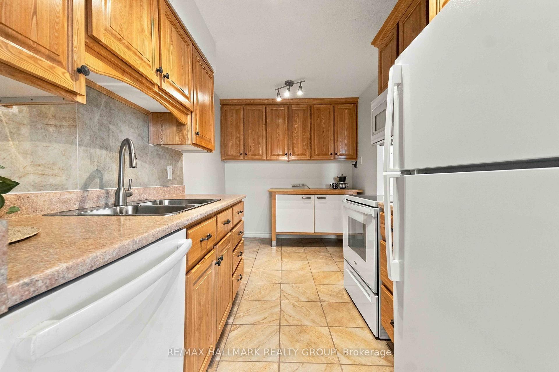 Photo 14 of Unit 1007, 2400 Virginia Drive, Ottawa, Guildwood Estates - Urbandale Acres — HOMEH