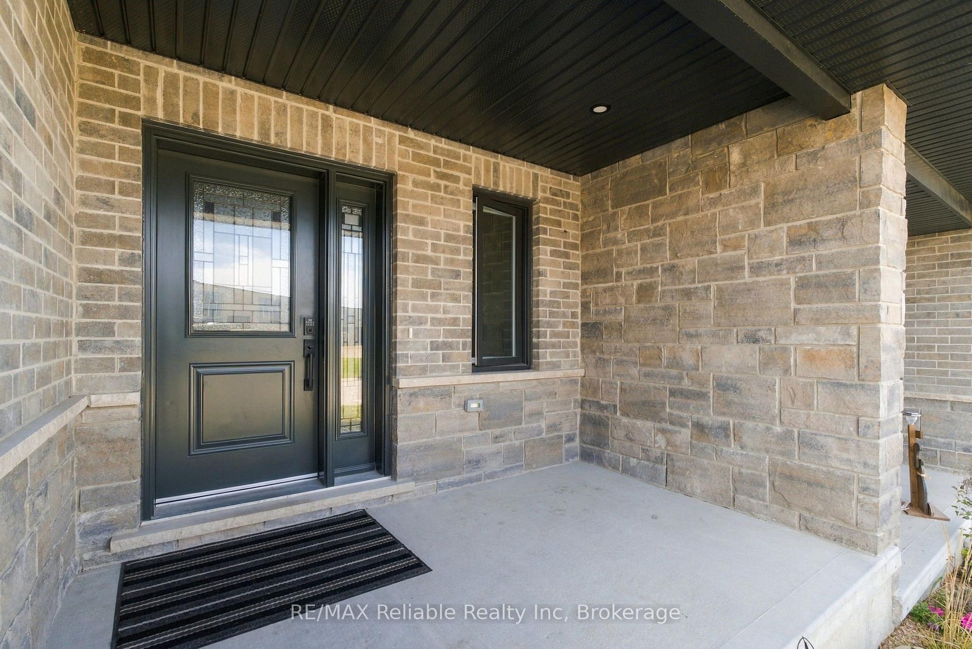 Photo 3 of 236 Beech Street, Central Huron, Clinton — HOMEH