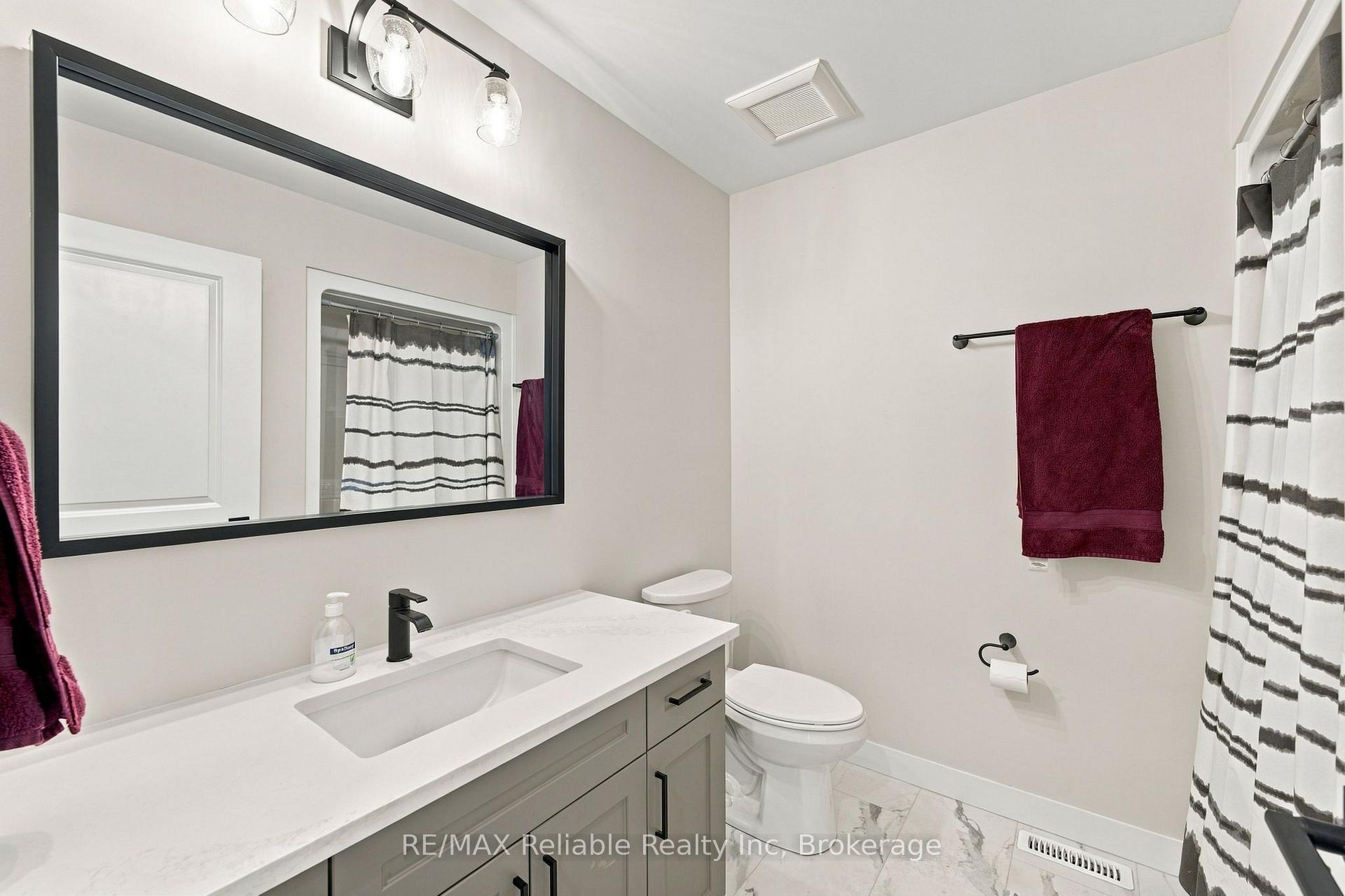 Photo 8 of 236 Beech Street, Central Huron, Clinton — HOMEH