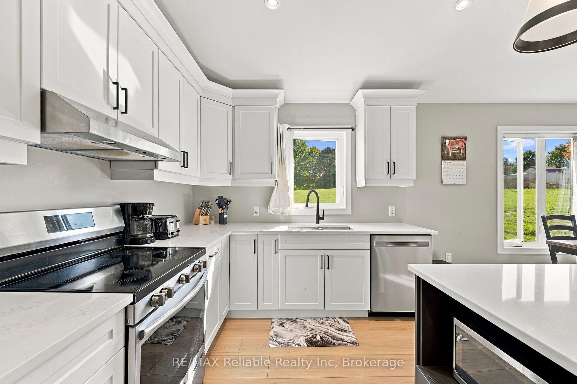 Photo 10 of 236 Beech Street, Central Huron, Clinton — HOMEH