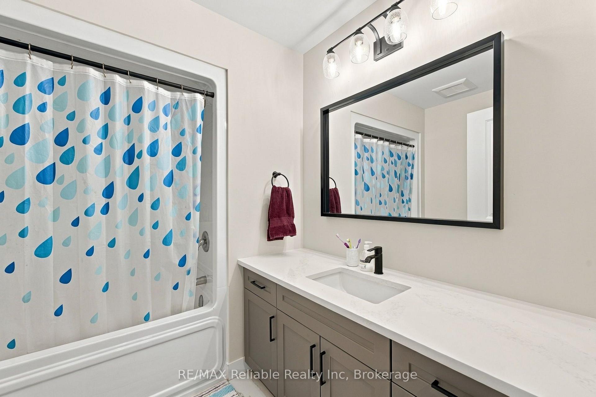 Photo 24 of 236 Beech Street, Central Huron, Clinton — HOMEH