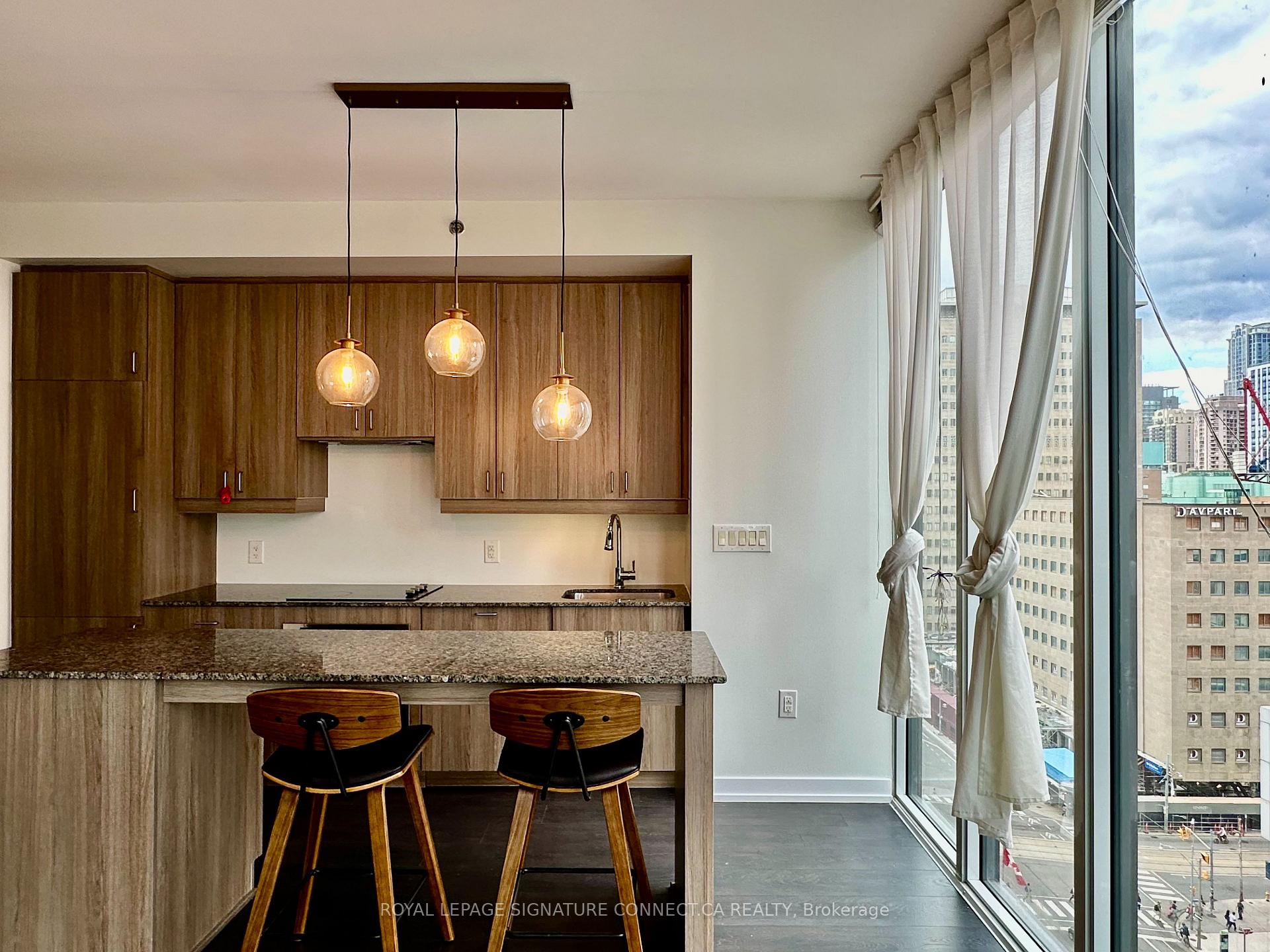 Photo 18 of Unit 1108, 426 University Avenue, Toronto, Kensington-Chinatown — HOMEH