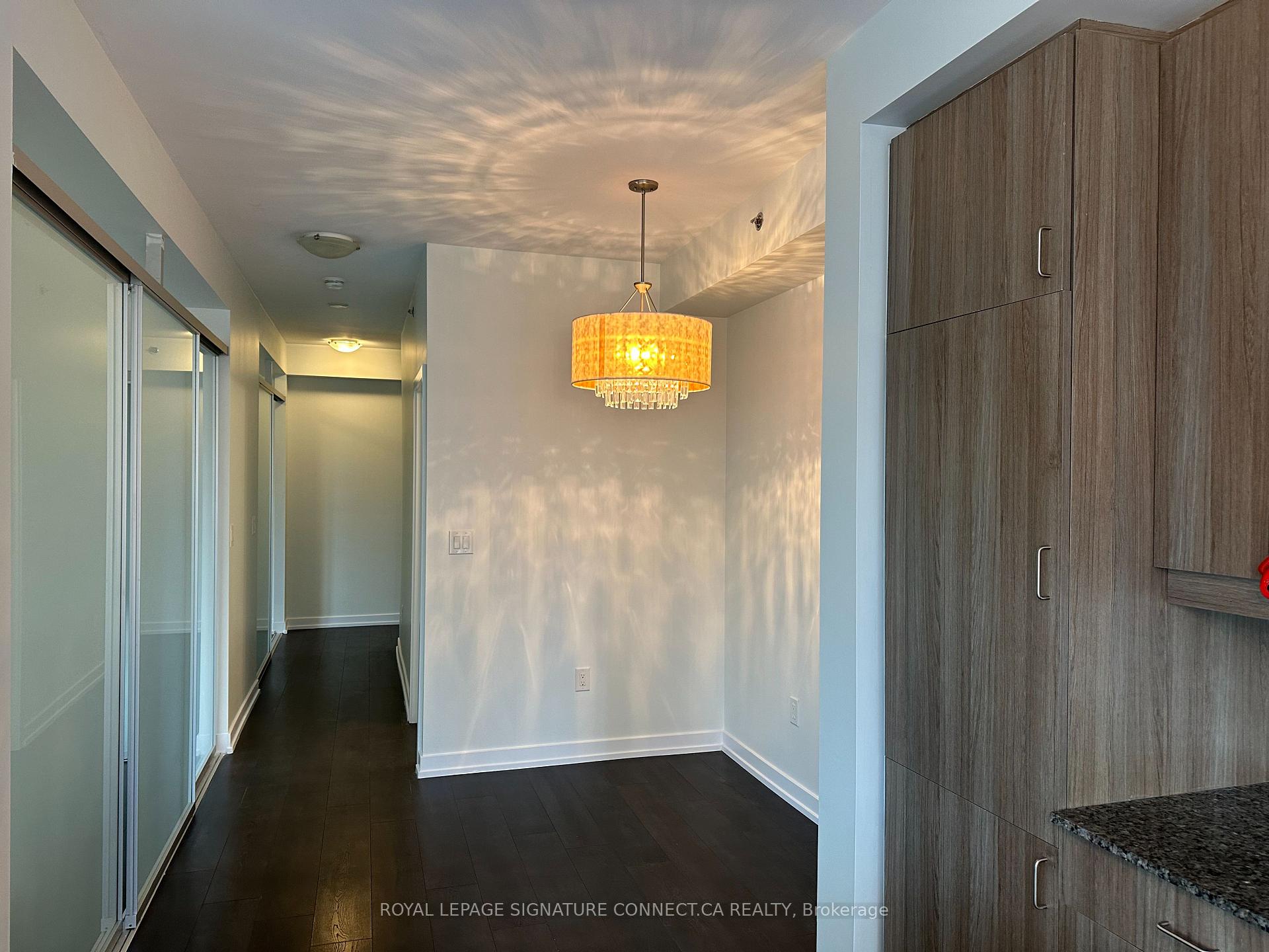 Photo 22 of Unit 1108, 426 University Avenue, Toronto, Kensington-Chinatown — HOMEH