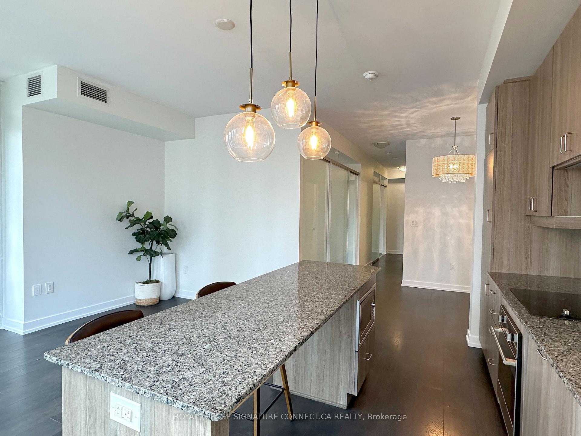 Photo 11 of Unit 1108, 426 University Avenue, Toronto, Kensington-Chinatown — HOMEH