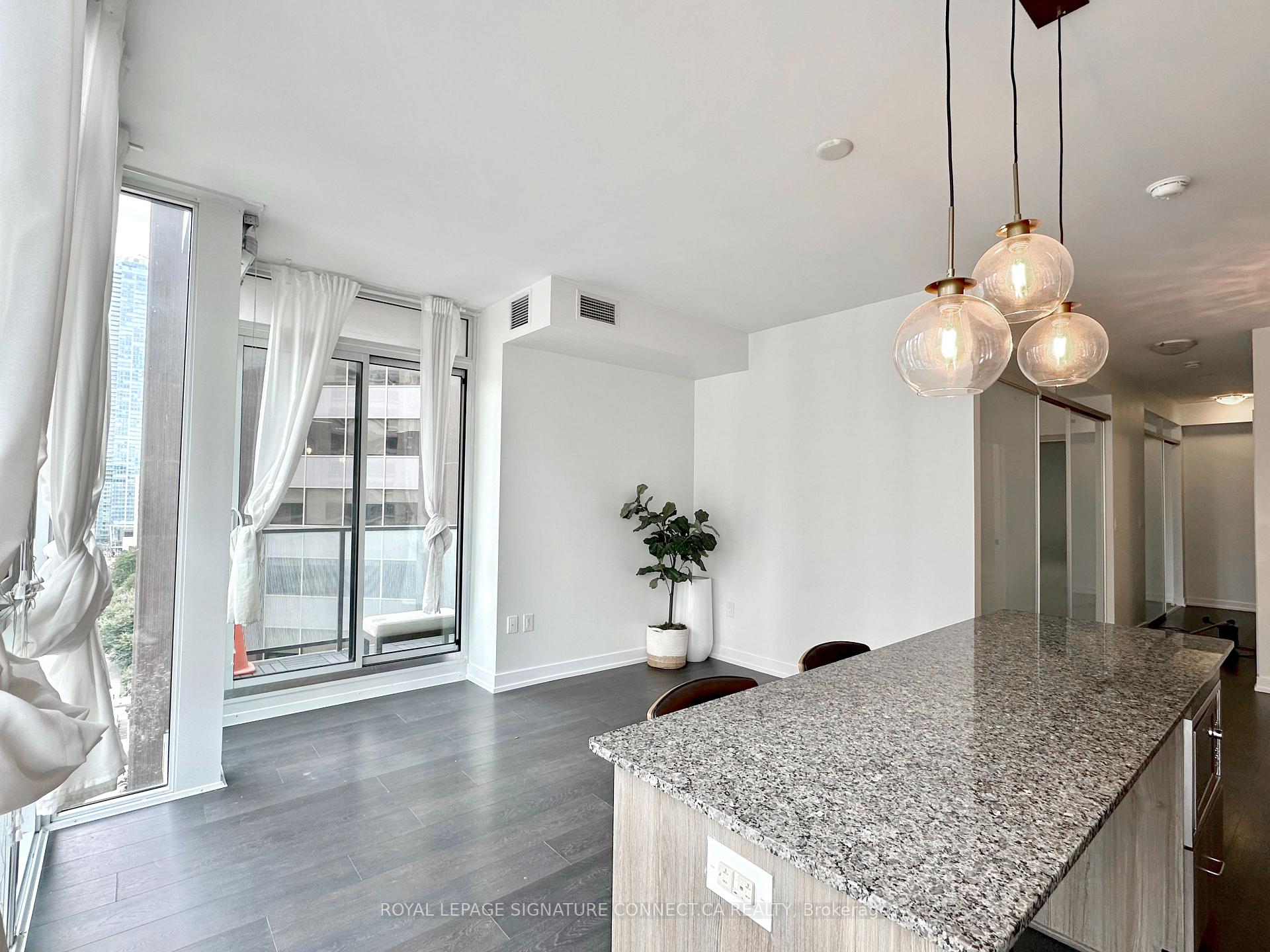 Photo 15 of Unit 1108, 426 University Avenue, Toronto, Kensington-Chinatown — HOMEH