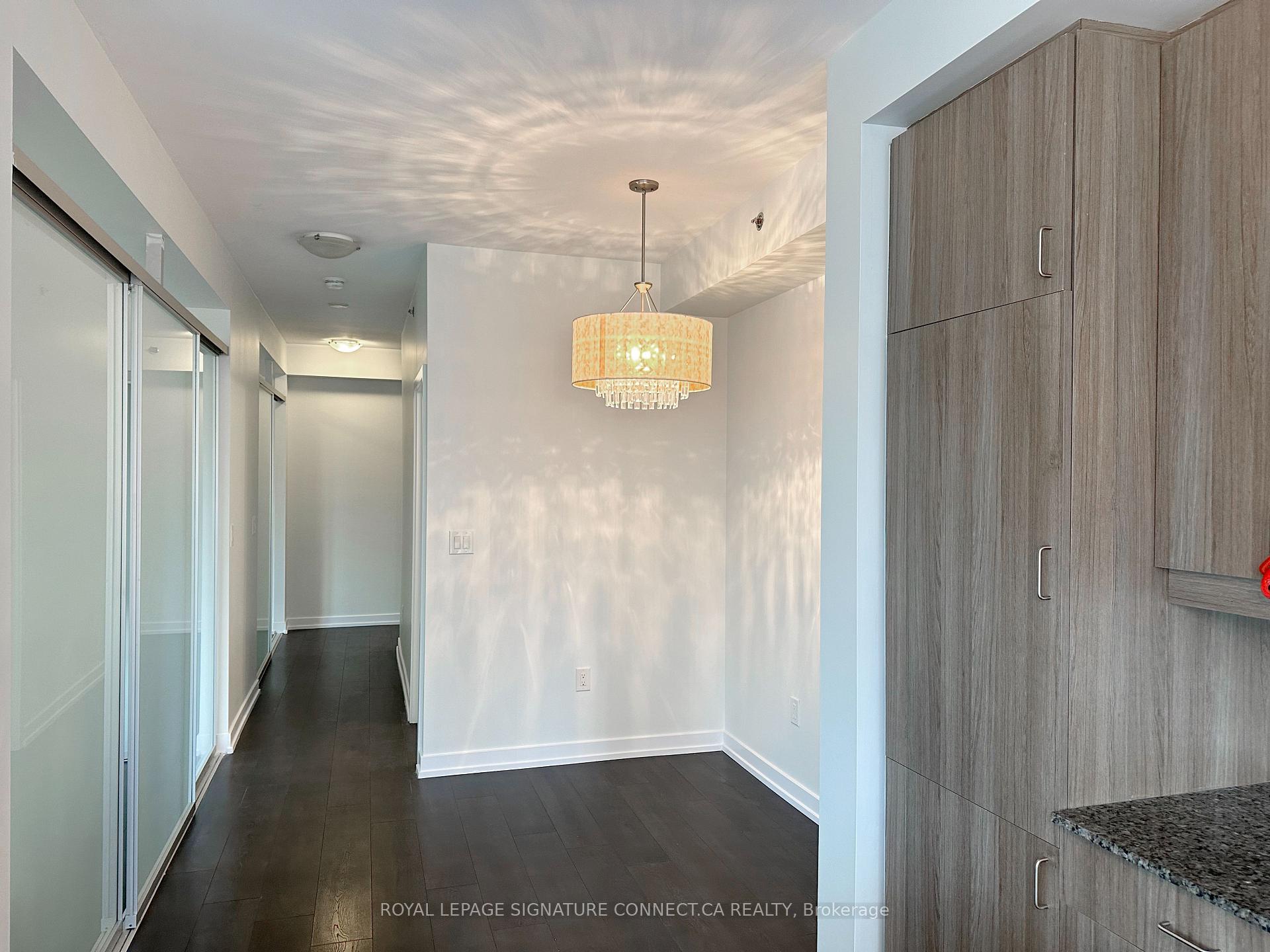 Photo 23 of Unit 1108, 426 University Avenue, Toronto, Kensington-Chinatown — HOMEH