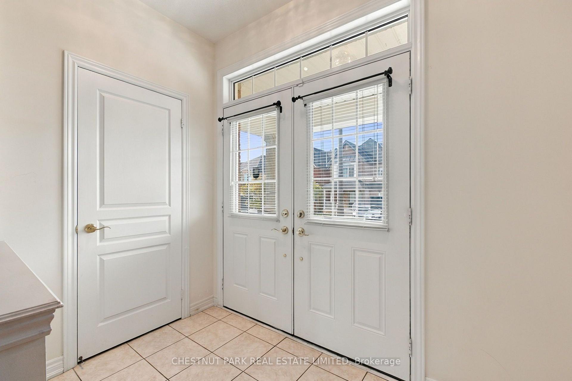 Photo 3 of 57 James Joyce Drive, Markham, Victoria Manor-Jennings Gate — HOMEH