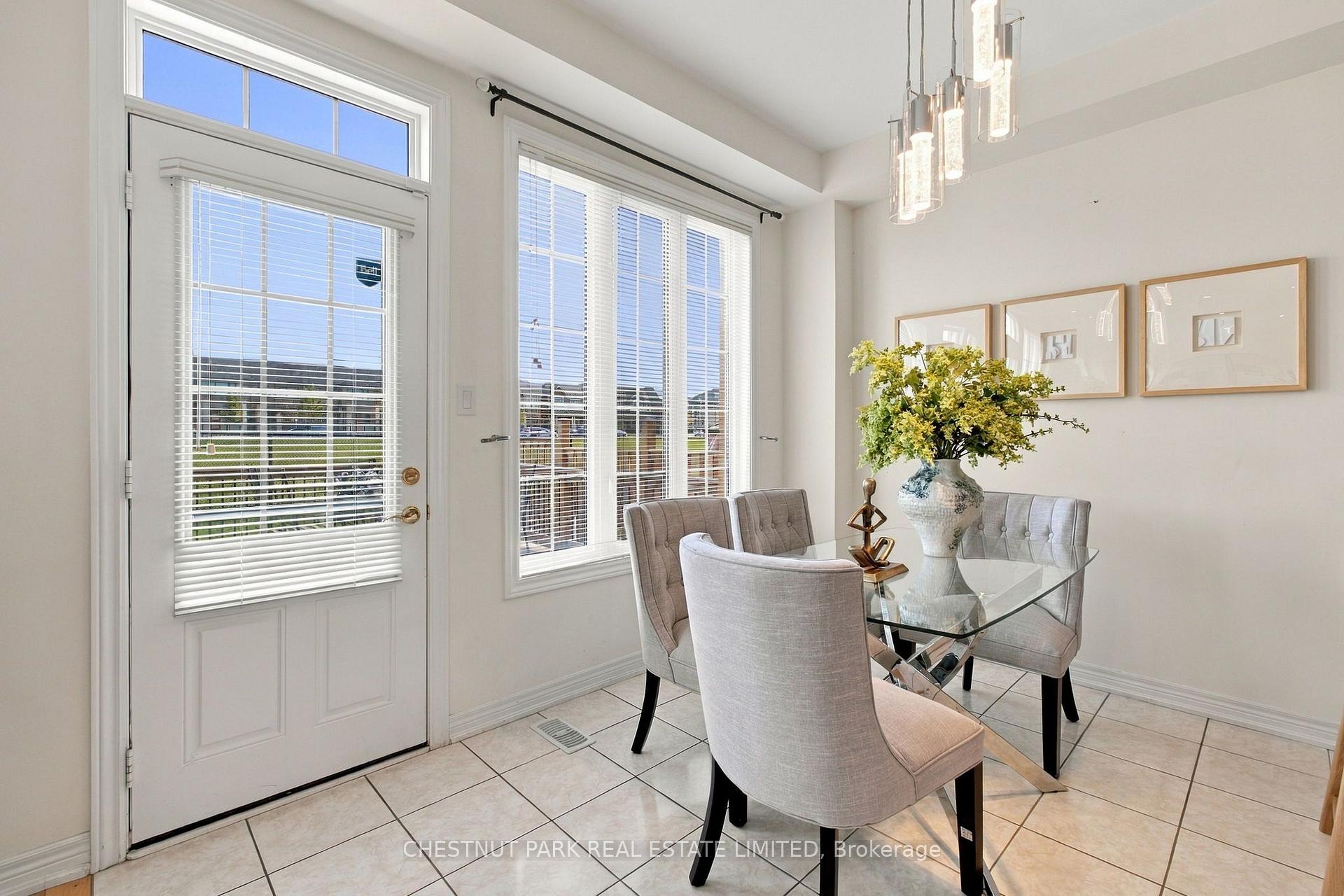 Photo 13 of 57 James Joyce Drive, Markham, Victoria Manor-Jennings Gate — HOMEH