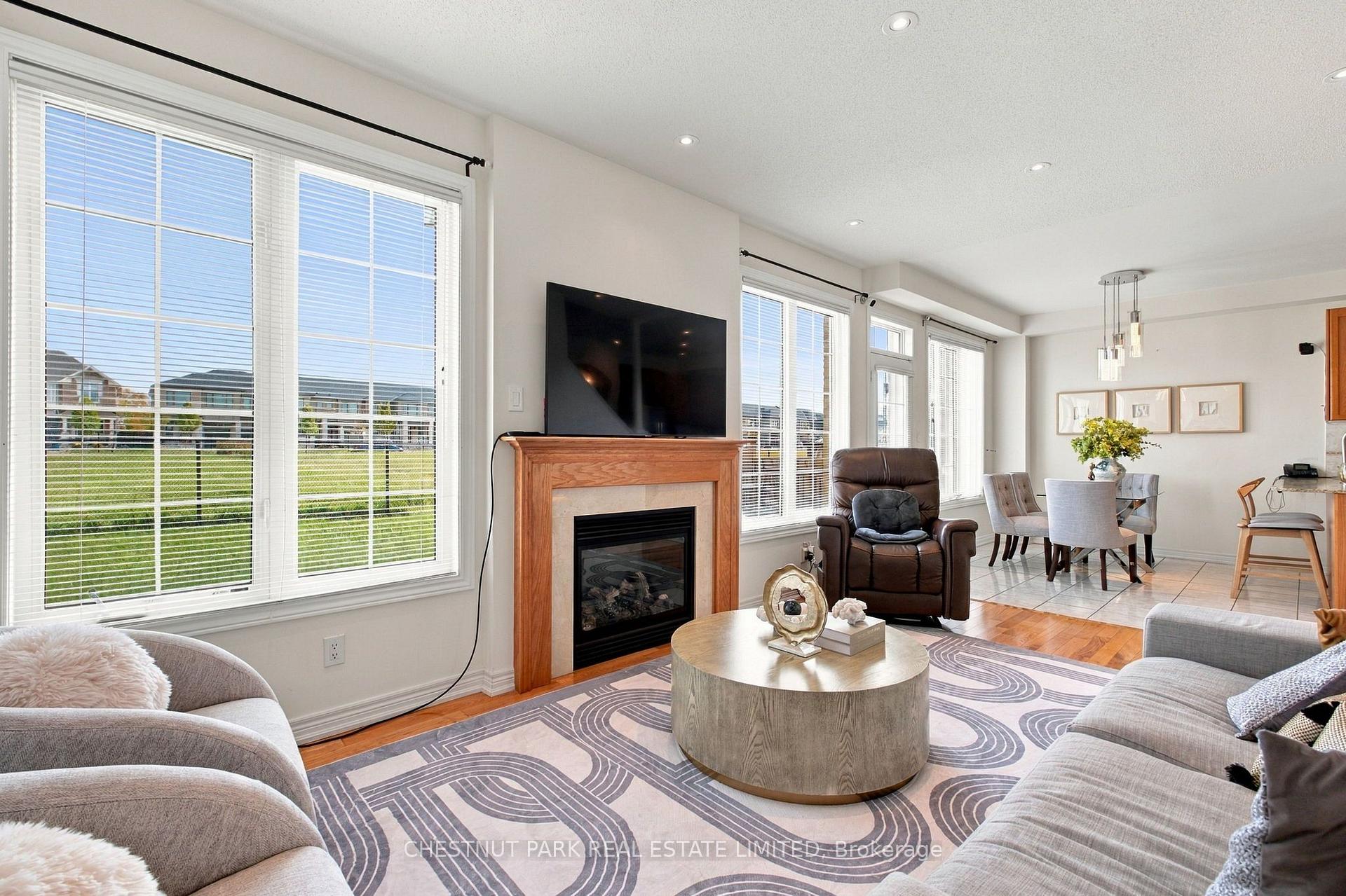 Photo 16 of 57 James Joyce Drive, Markham, Victoria Manor-Jennings Gate — HOMEH